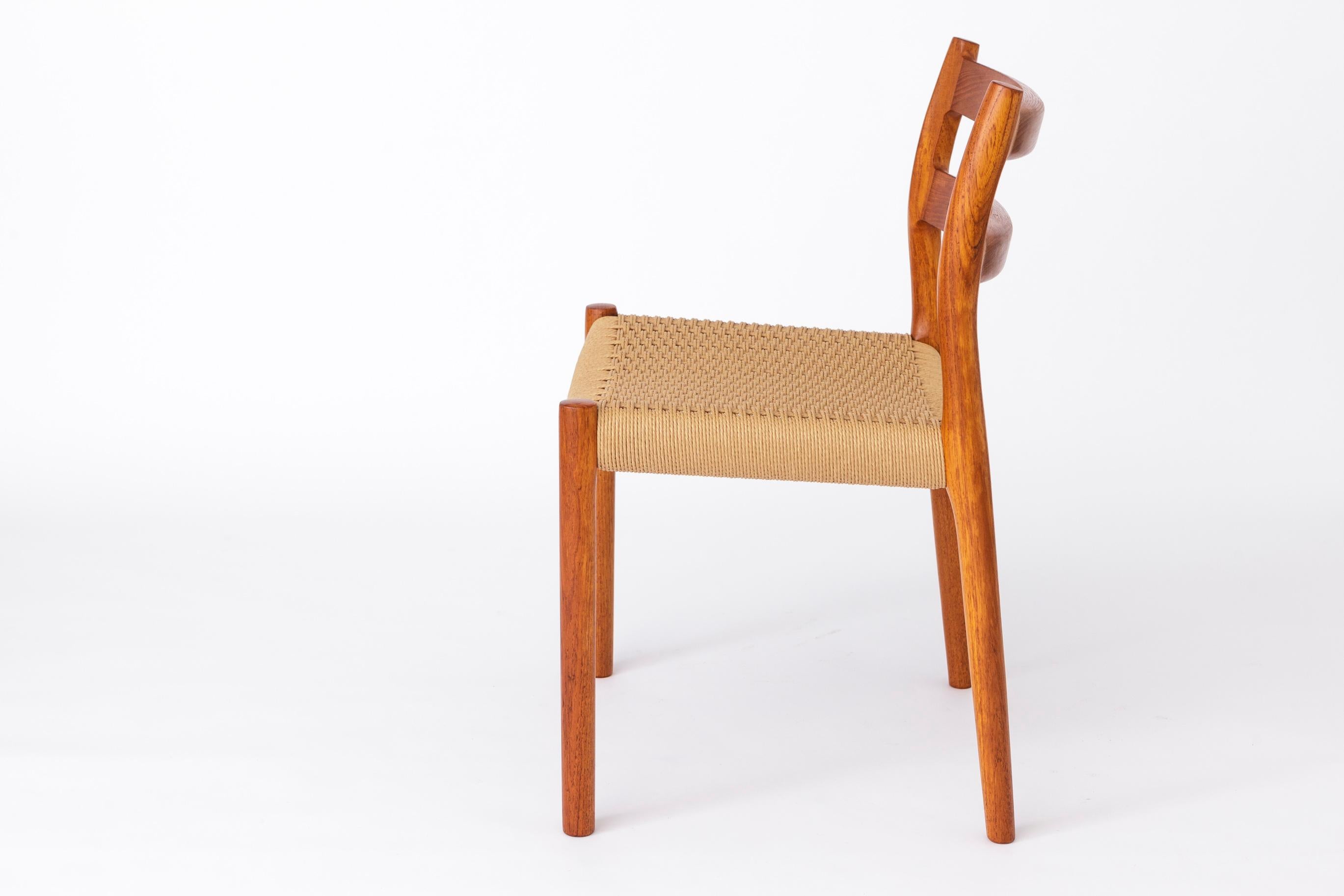 Satz von 6 Niels Otto Moller Teak-Esszimmerstühlen, Model No. 84, 1976 - Erneuertes Corde Meer (Teakholz) im Angebot