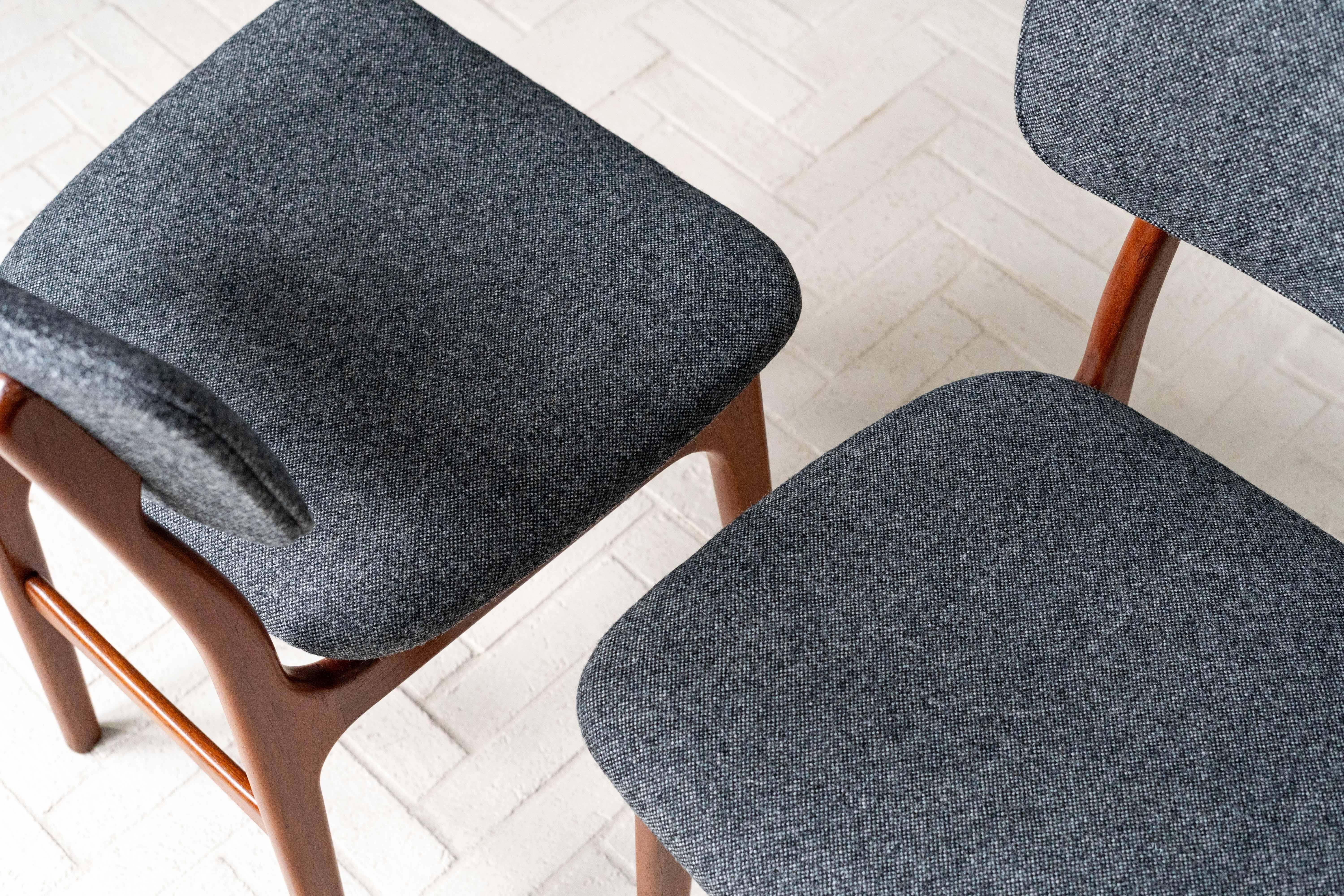 Danish Set of 6 Niels Vodder Dining Chairs