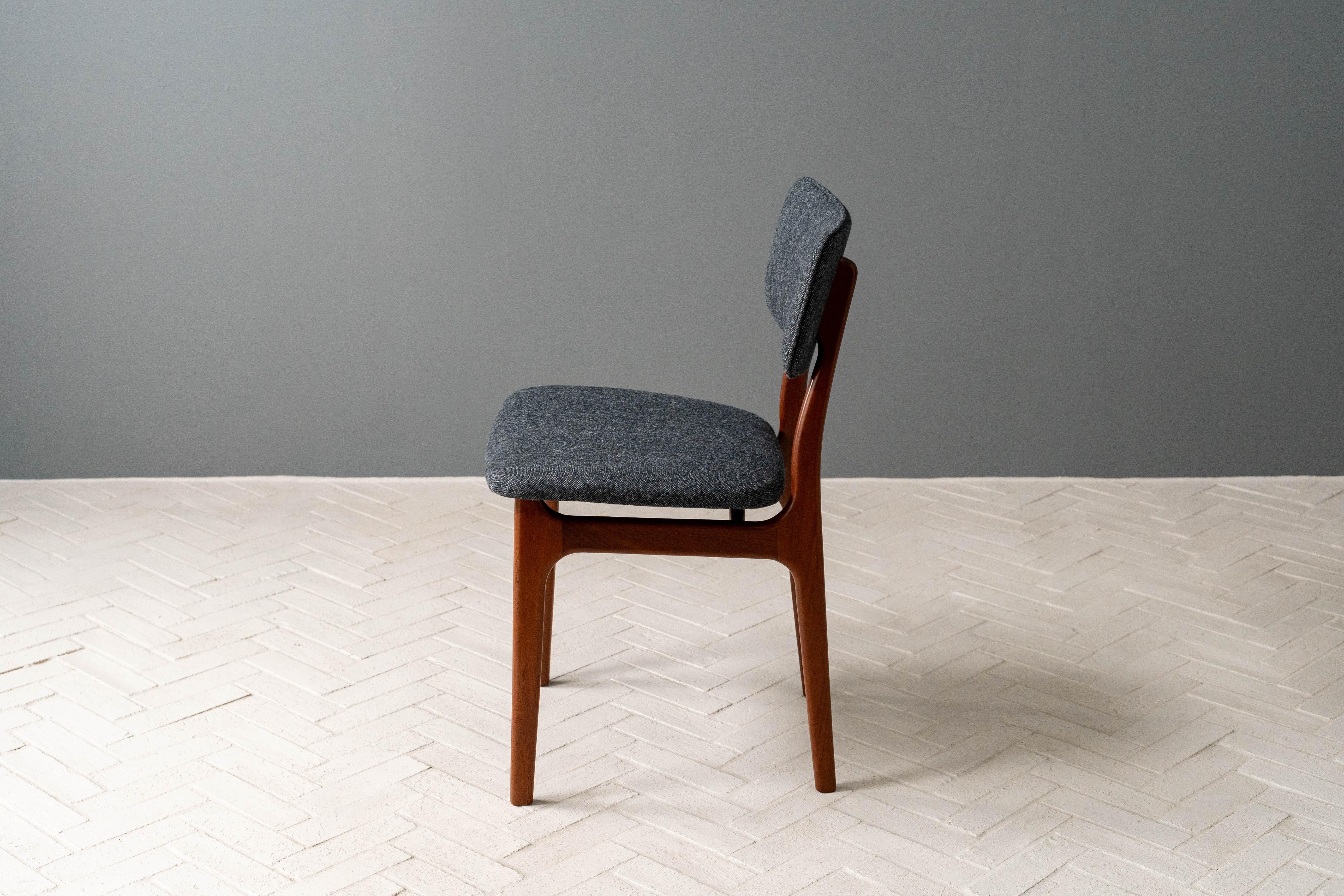 Set of 6 Niels Vodder Dining Chairs 1