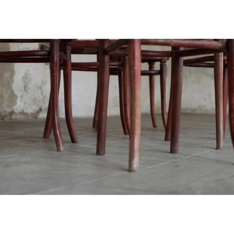 Straw Set of 6 No. 221 Wickerwork Chairs by Michael Thonet for Thonet, 1920s For Sale