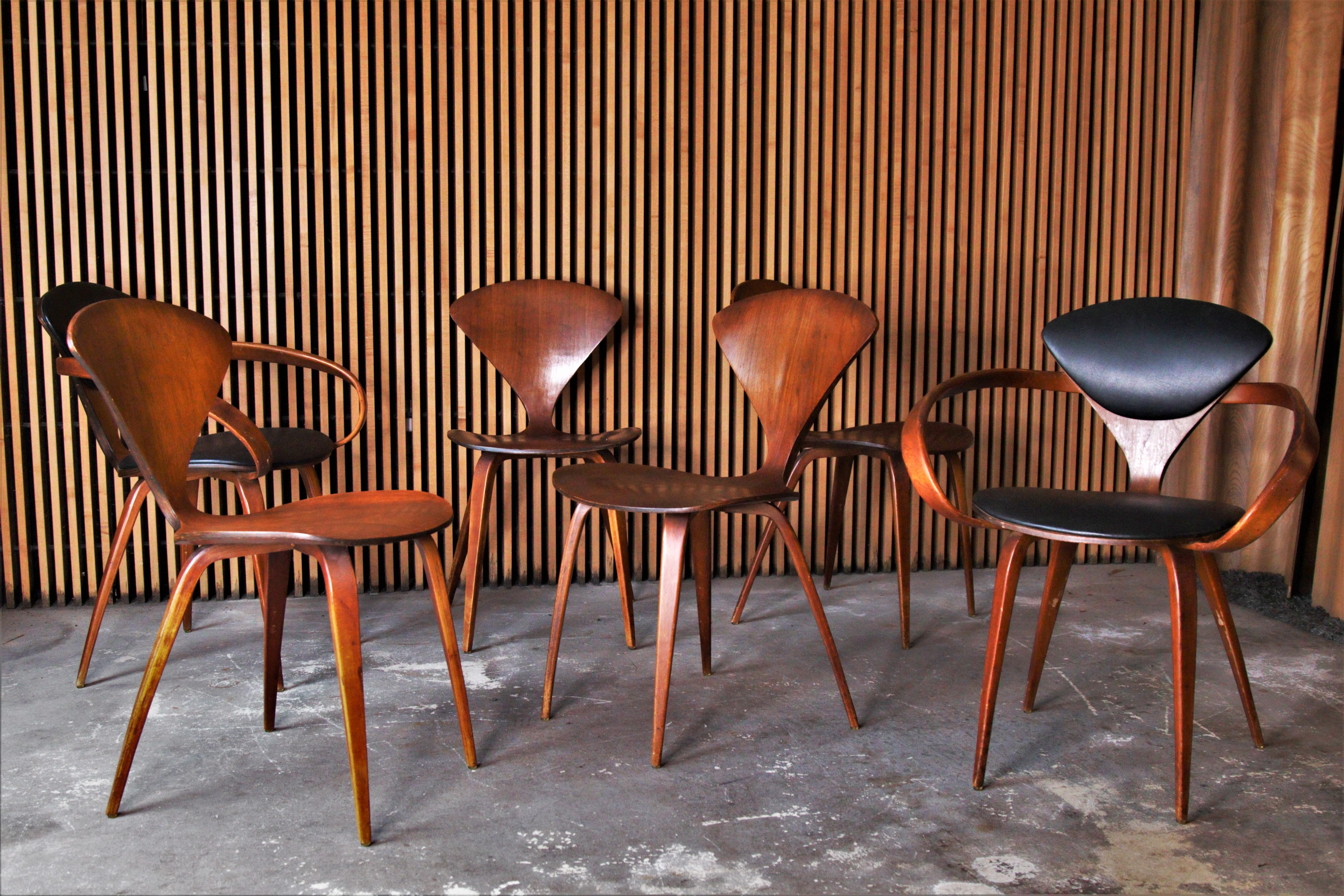 American Set of 6 Norman Cherner for Plycraft Walnut Pretzel Dining Chairs