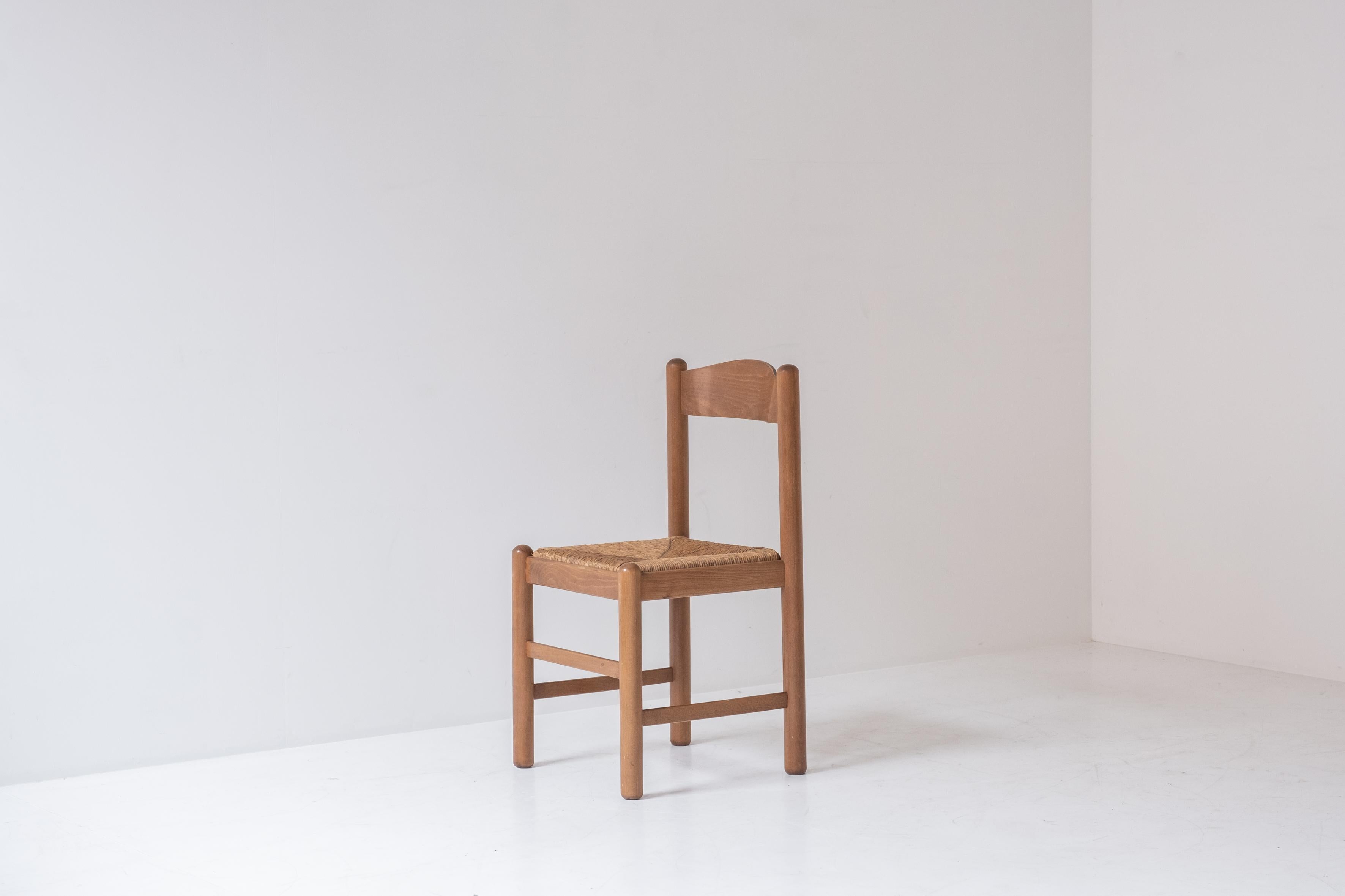 Set of 6 papercord chairs from France, designed in the 1960s. These chairs features oak frames and papercord seats. Good original condition with some visible signs of age and use. condition. Designer (for know) unknown. In the manner of Charlotte