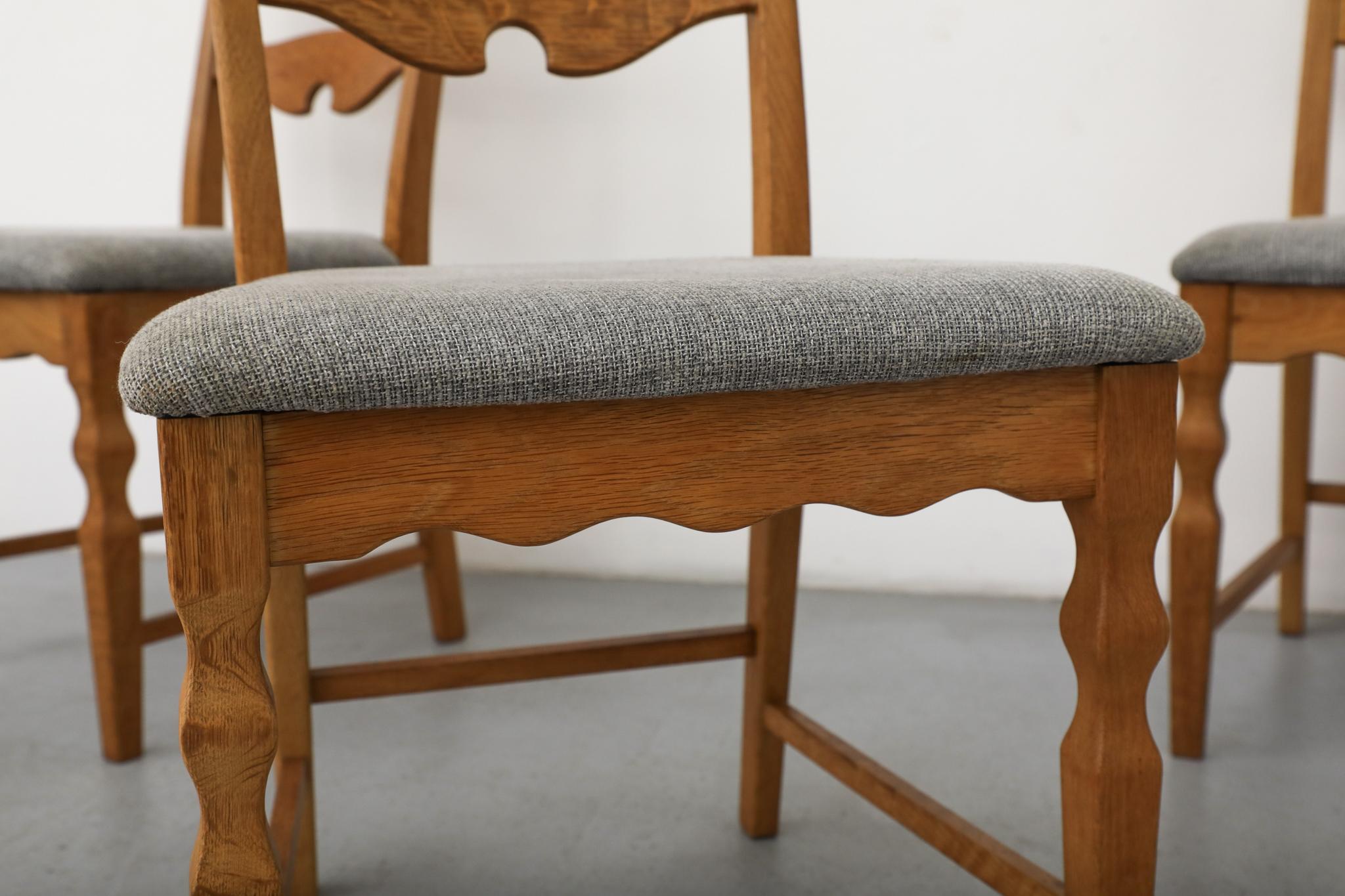 Ensemble de 6 chaises de salle à manger en Oak Oak à dossier rasoir par Henning Kjaernulf en vente 5