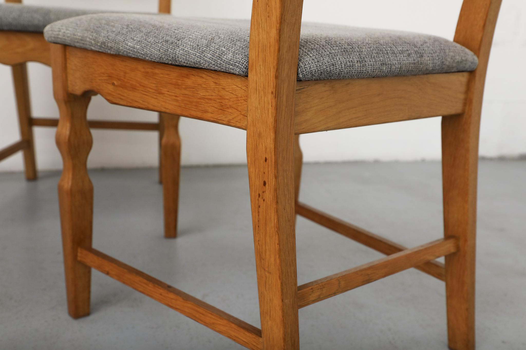 Ensemble de 6 chaises de salle à manger en Oak Oak à dossier rasoir par Henning Kjaernulf en vente 6