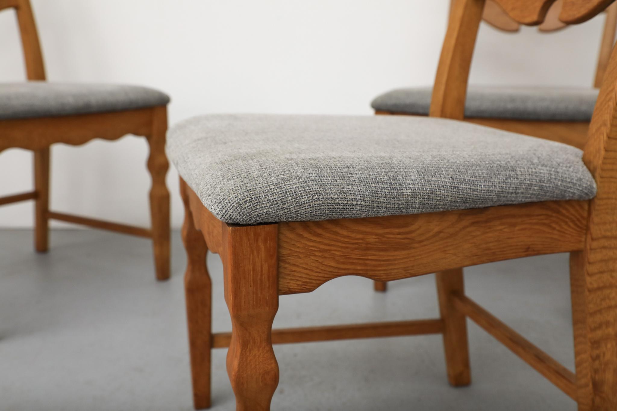 Ensemble de 6 chaises de salle à manger en Oak Oak à dossier rasoir par Henning Kjaernulf en vente 8