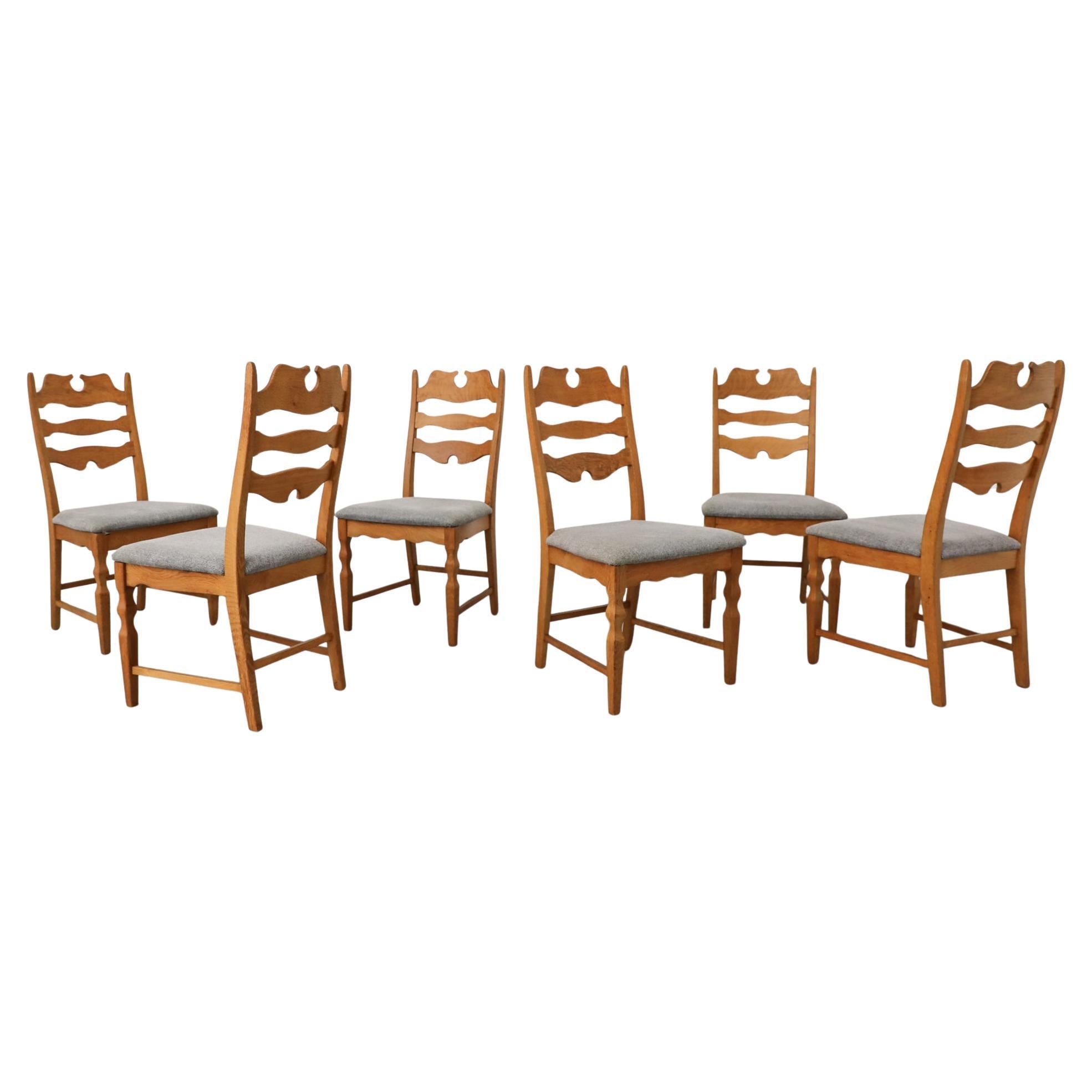 Ensemble de 6 chaises de salle à manger en Oak Oak à dossier rasoir par Henning Kjaernulf en vente