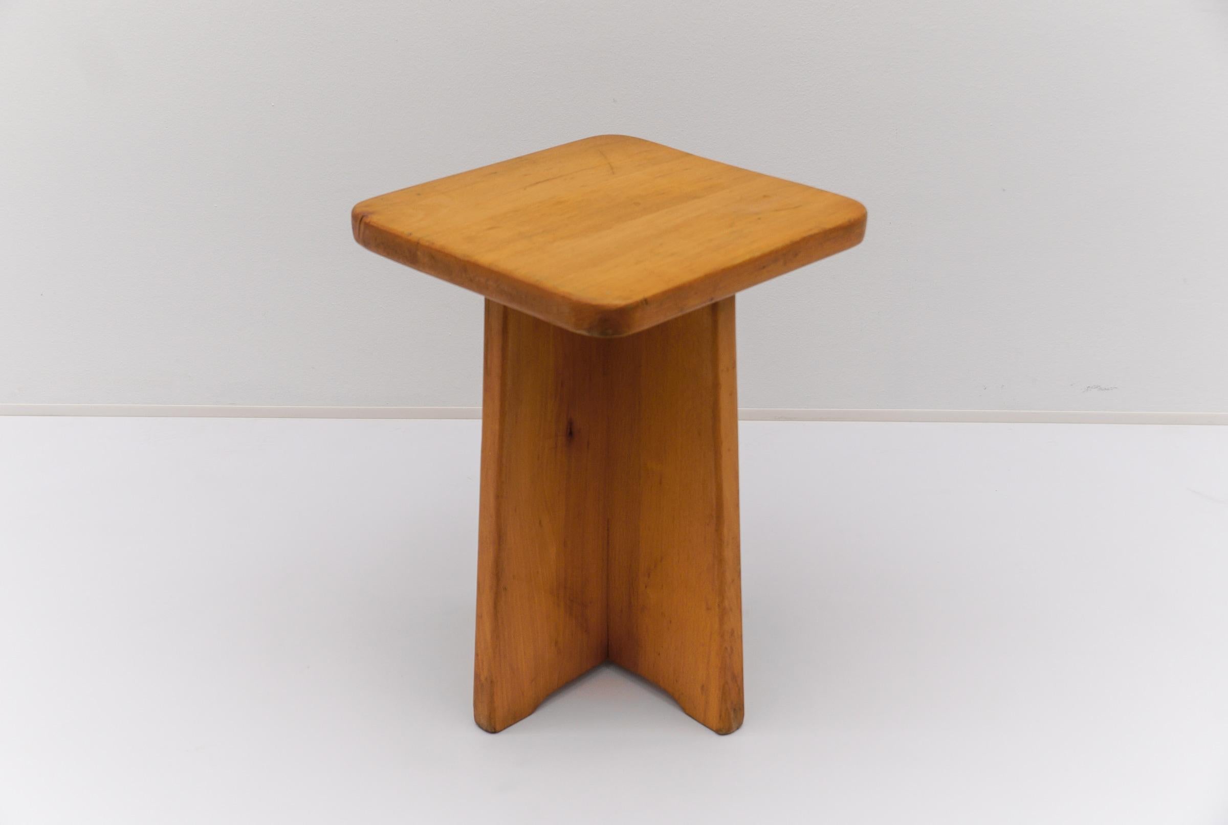 Mid-Century Modern Set of 6 Oak Stools in the Style of Pierre Chapo, France, 1960s For Sale
