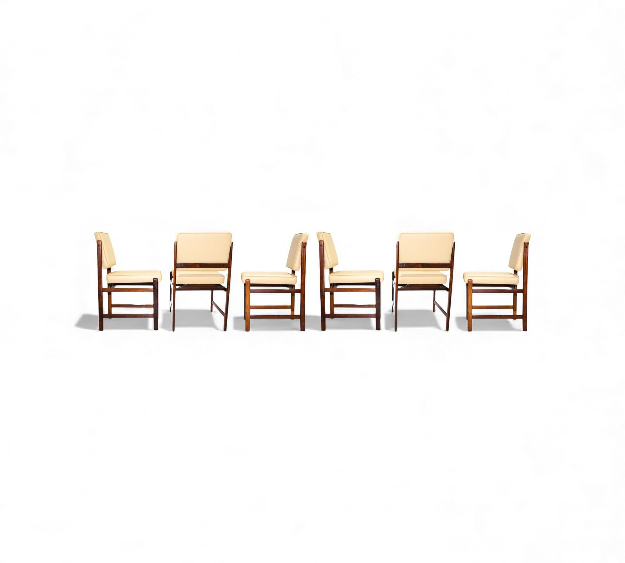 Falegnameria Set of 6 of “Marco” Chairs in Hardwood & Leather, Sergio Rodrigues, 1960s in vendita