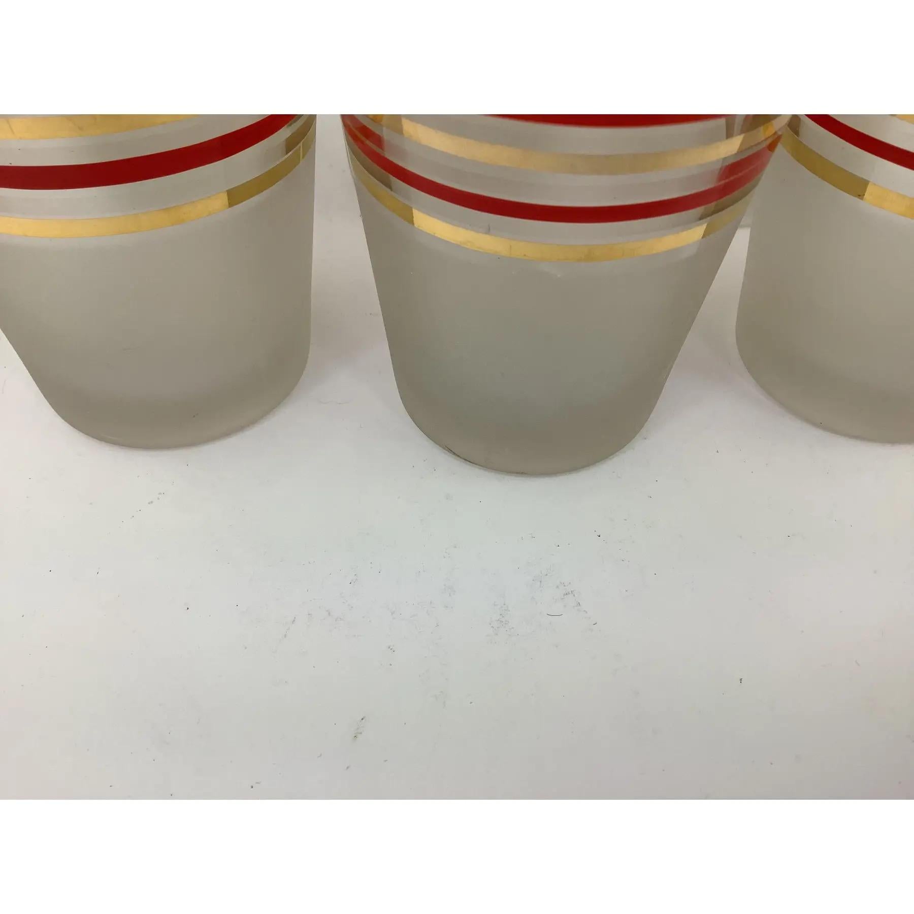 Set of 6 Old Fashioned Rocks Frosted Cocktail Glasses With Red and Gold Bands In Good Condition For Sale In Chapel Hill, NC