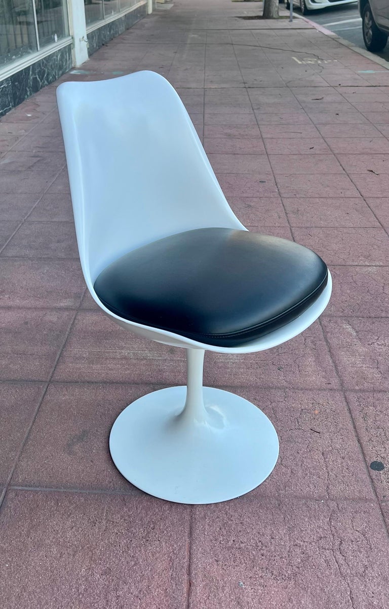 Set of 6 Original Tulip Armless Chairs by Saarinen for Knoll Studio