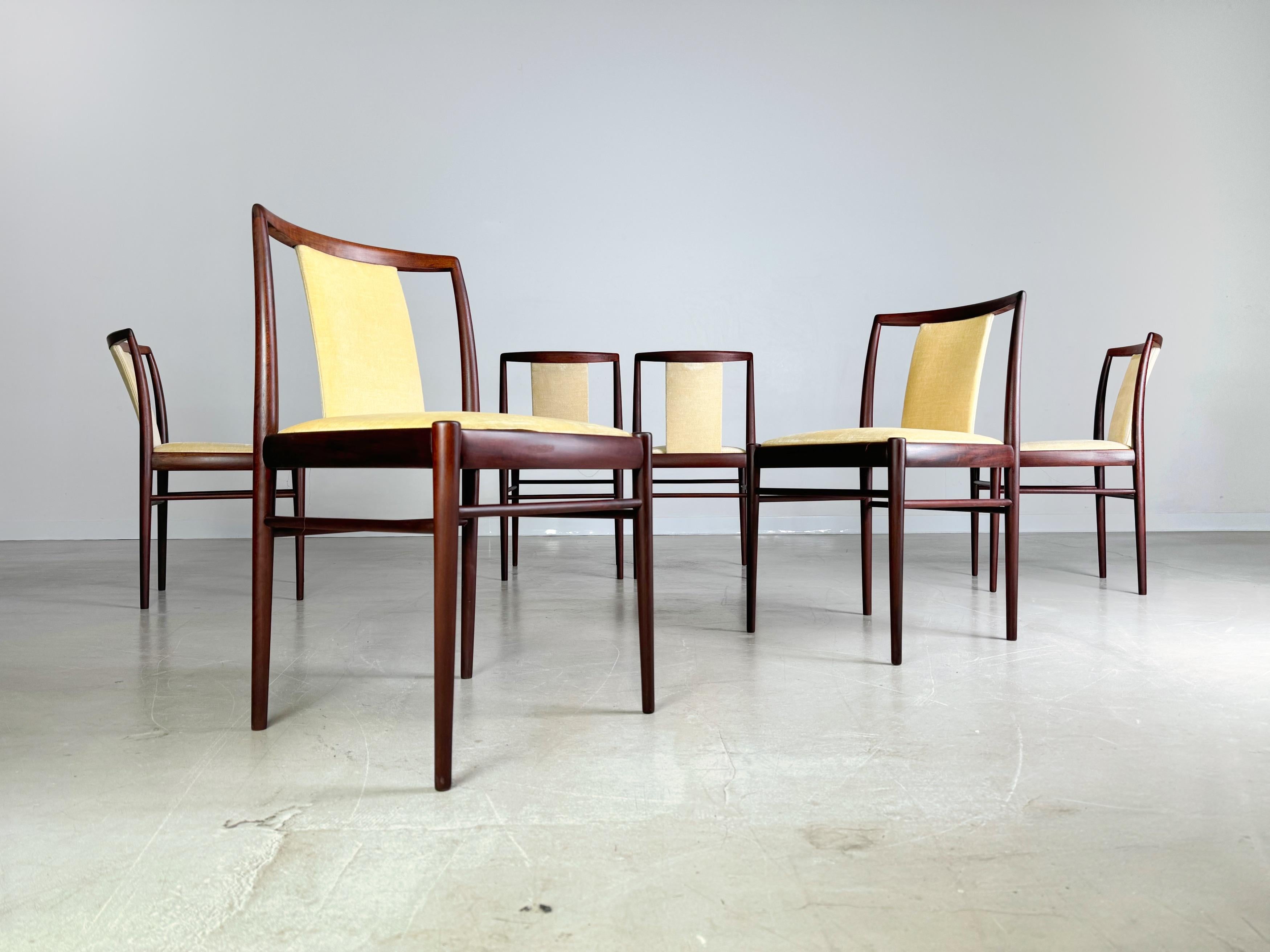 We are offering six beautiful vintage chairs from Benze for sale. The chairs have seat and back cushions upholstered in a light-colored velvet fabric and therefore offer a high level of seating comfort.

Condition: Good used condition with signs of