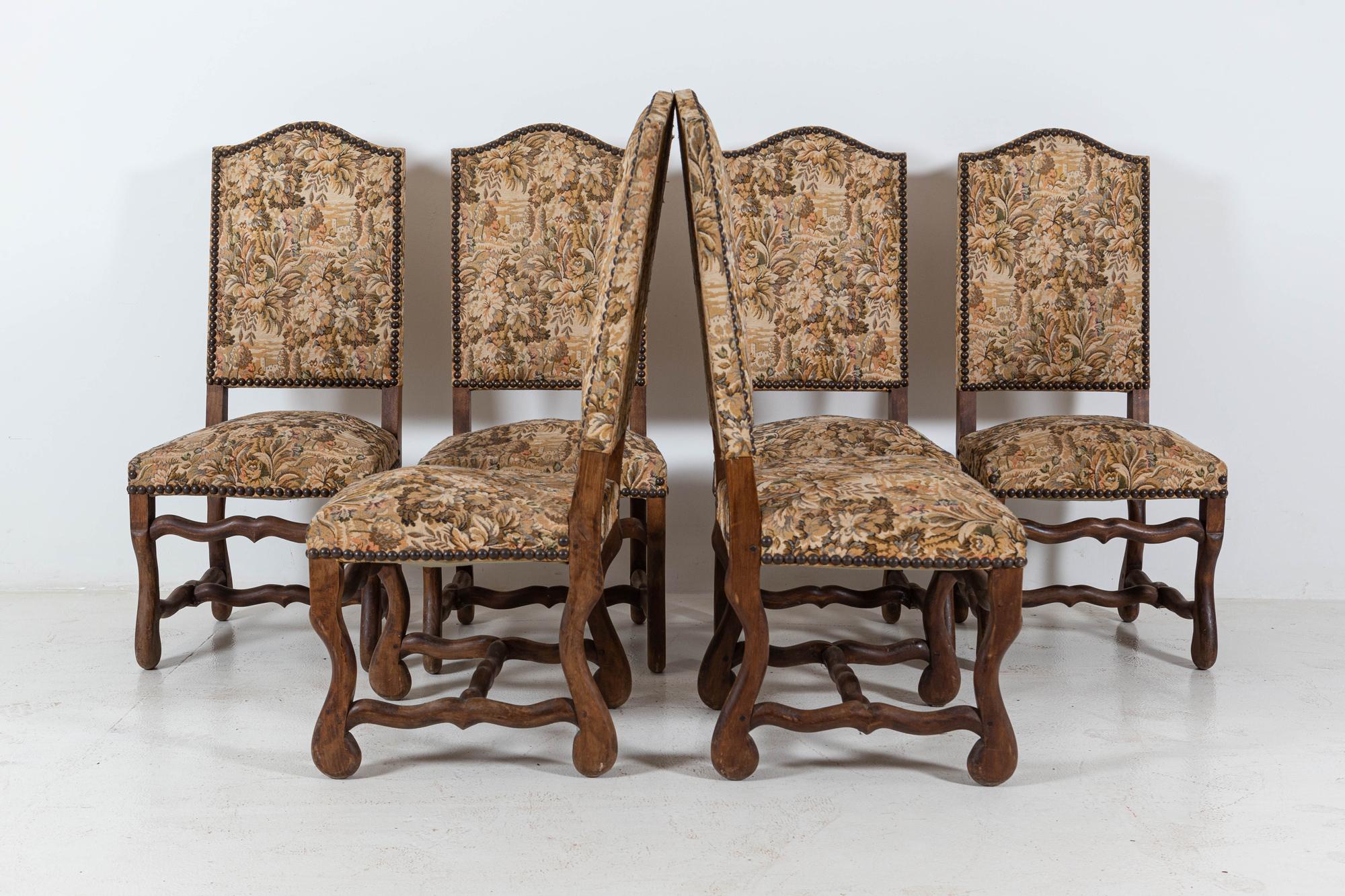 Circa 1900

Set of 6 Os De Mouton beech tapestry chairs in original sourced condition

Sourced from the South of France

Measures: W 48 x D 48 x H 113 cm.

 