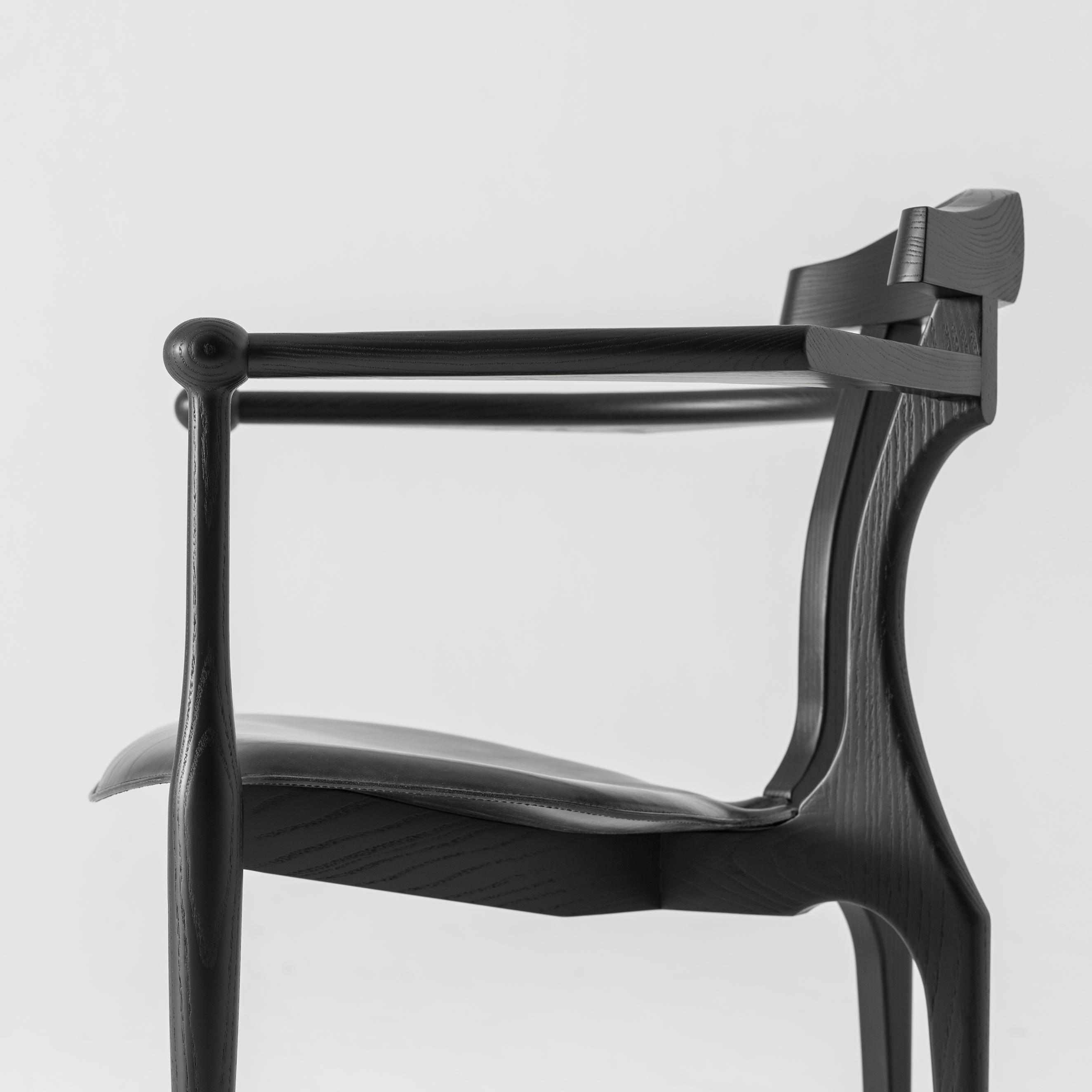 Moderne Ensemble de 6 fauteuils espagnols Gaulino noirs Oscar Tusquets, de style moderne du milieu du siècle dernier en vente