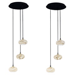 Ensemble de 6 lampes suspendues ovales par United Alabaster