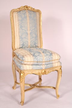 Satz von 6 bemalten und vergoldeten Stühlen für das Esszimmer