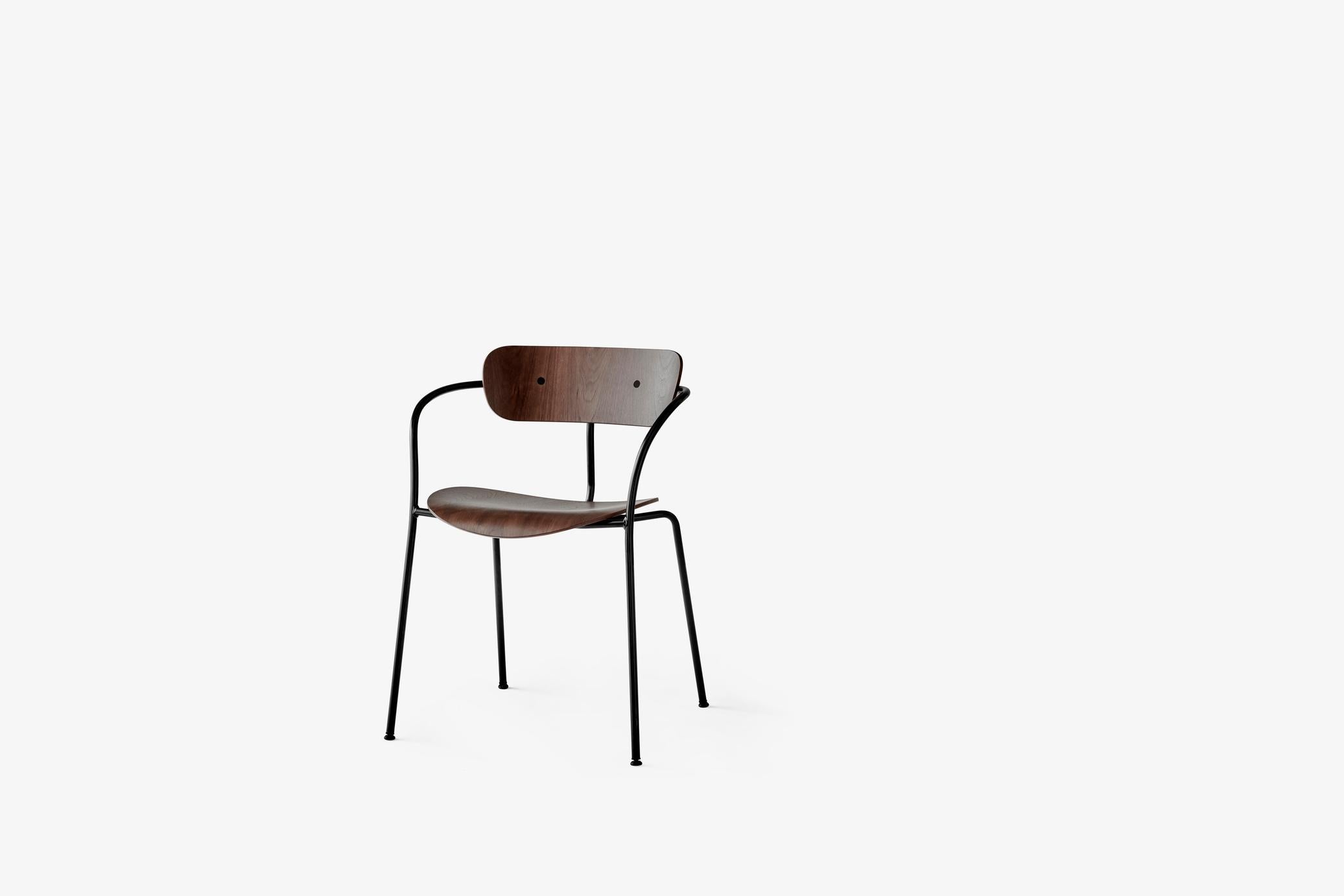 Acciaio Set di 6 sedie impilabili Pavilion AV2, acciaio nero/noce- by Anderssen & Voll in vendita