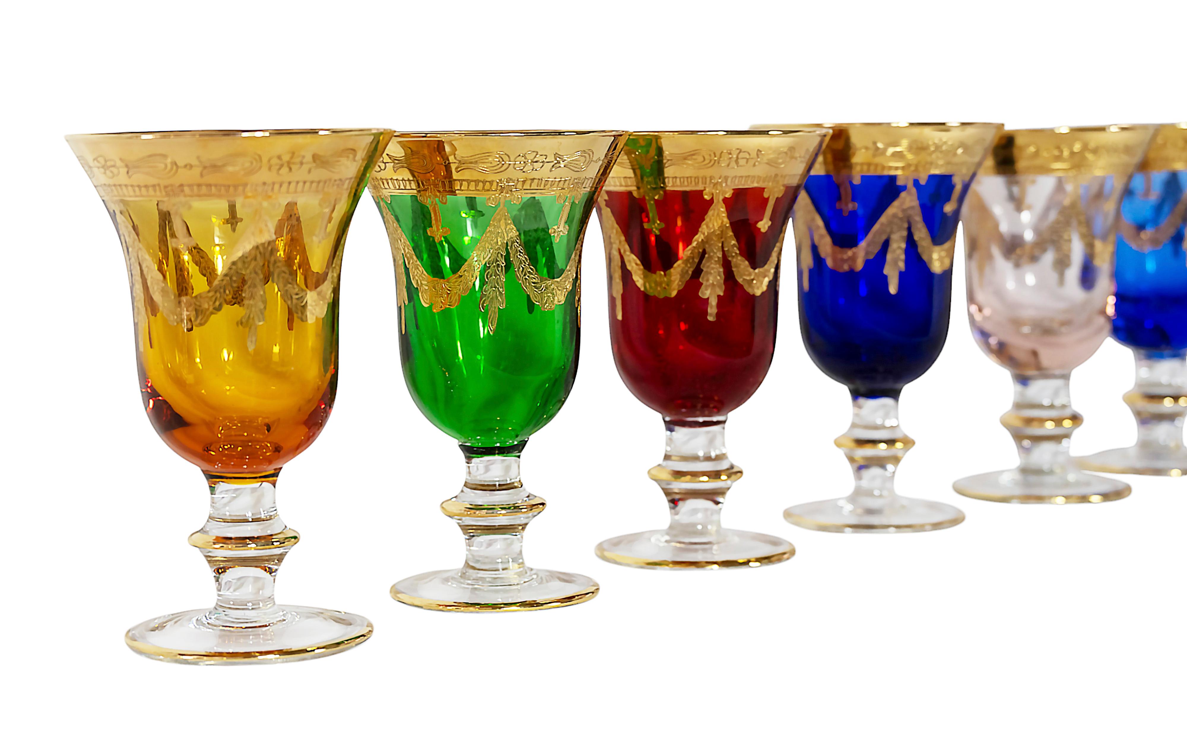 Doré Ensemble de 6 pièces. Verres à vin italiens de Murano dorés 24 carats en vente