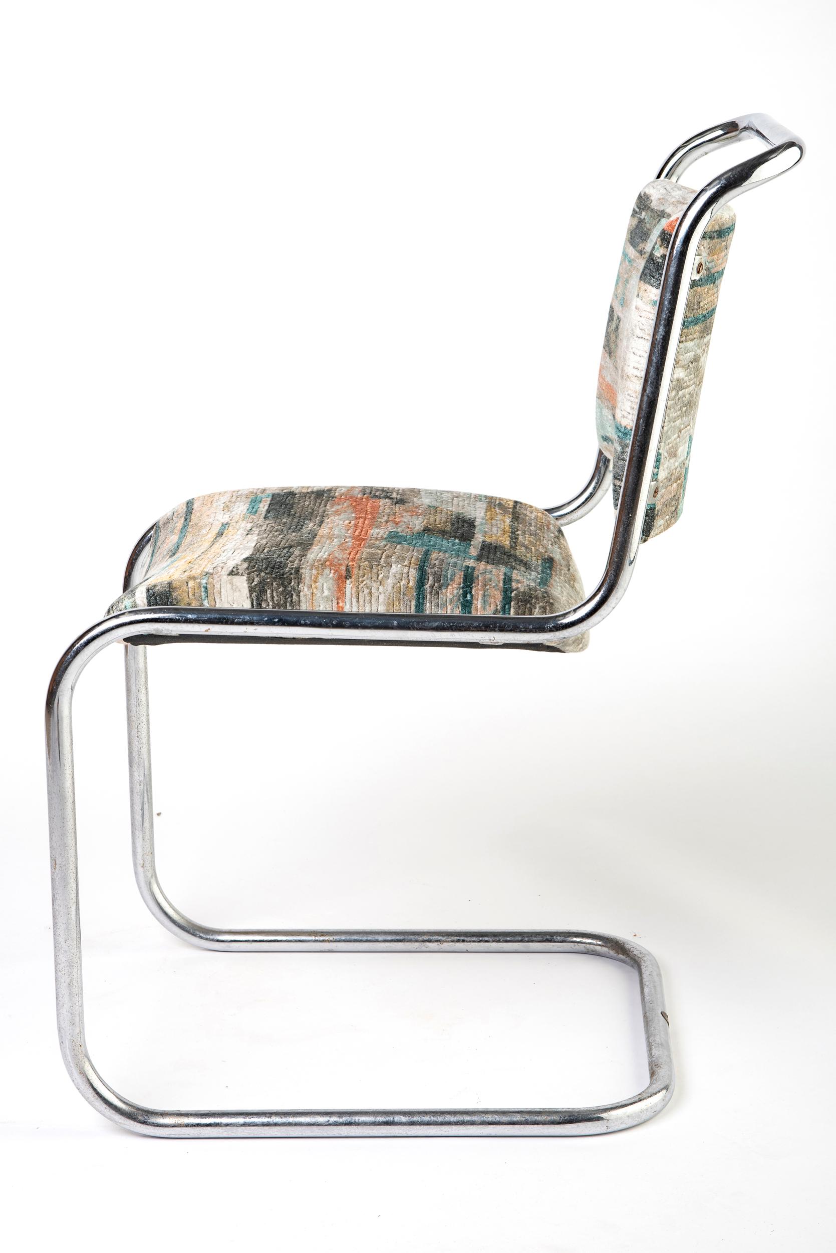 Set of 6 P.E.L (Practical Equipment Limited) British modernist chairs of cantilever form.
Designed by the Designer/ Architect Oliver Bernard.
Chrome plated tubular steel.
England, circa 1931
Measures: 81 cm high x 42 cm wide x 44 cm deep, seat