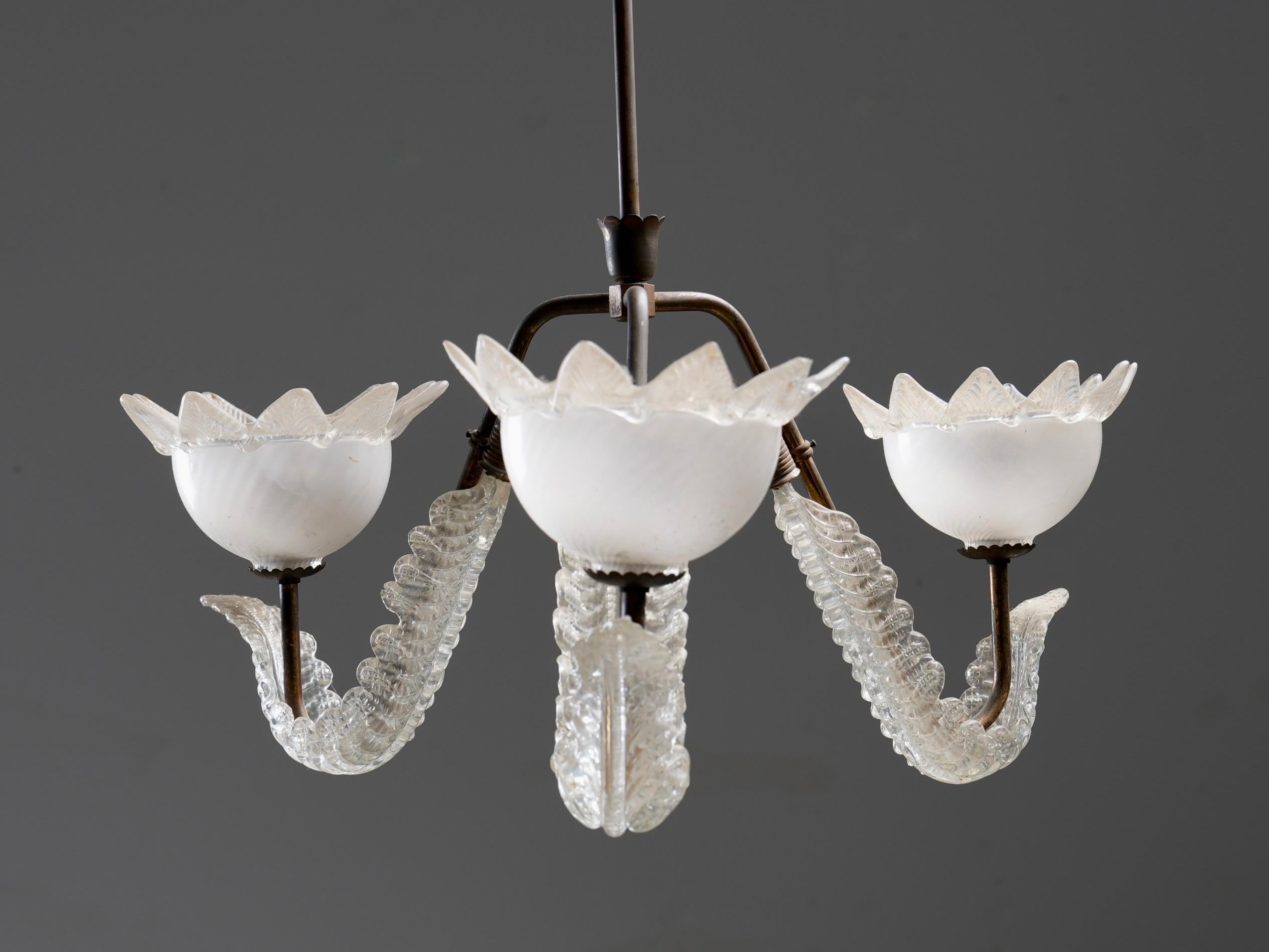 Set of 6 Pendants in Glass and Brass, Italy, 1940’s In Fair Condition For Sale In Uithoorn, NL