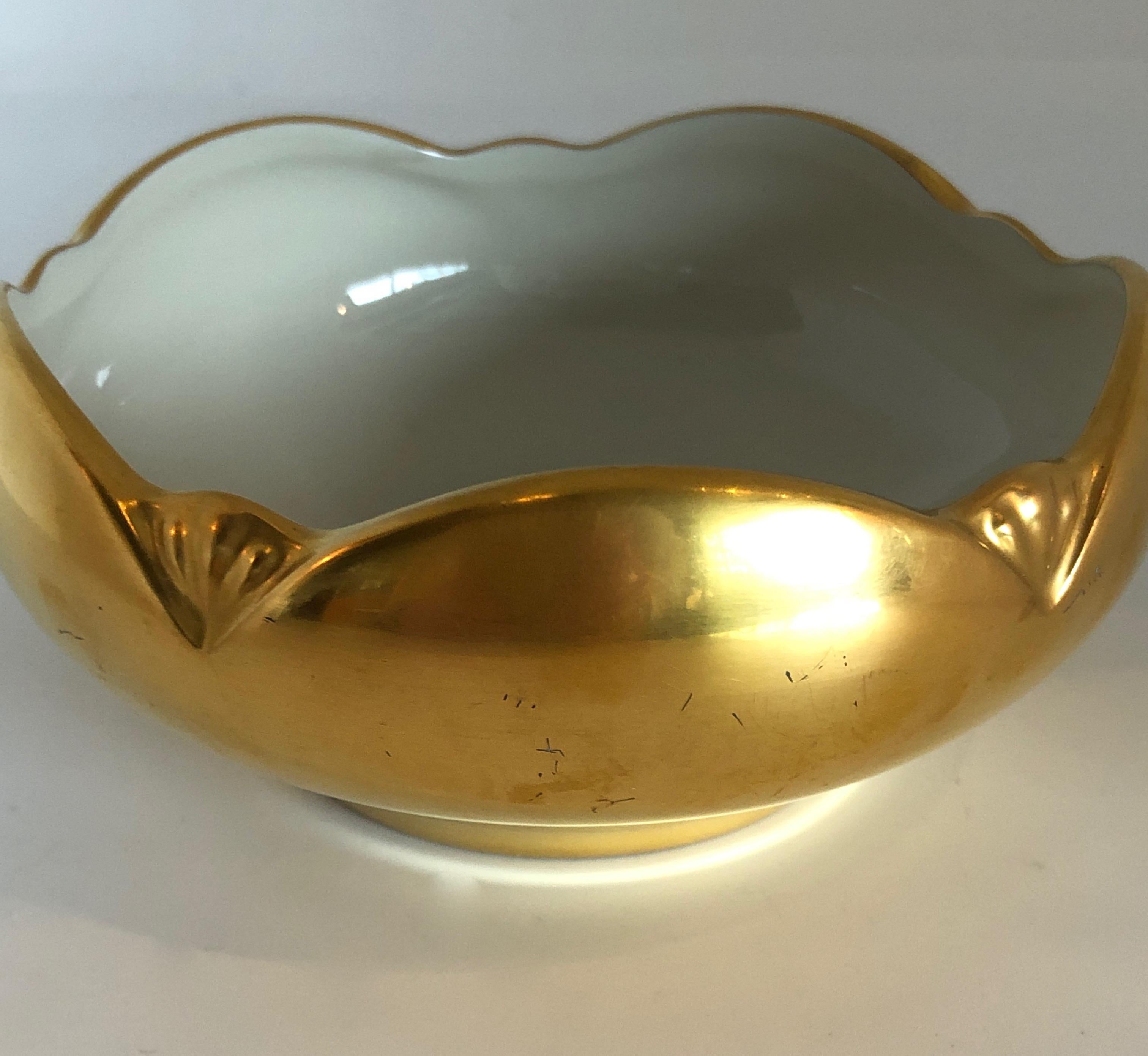 Set of 6 Picard Hand Decorated Ensemble Gold and White Interior Porcelain Bowls For Sale 7