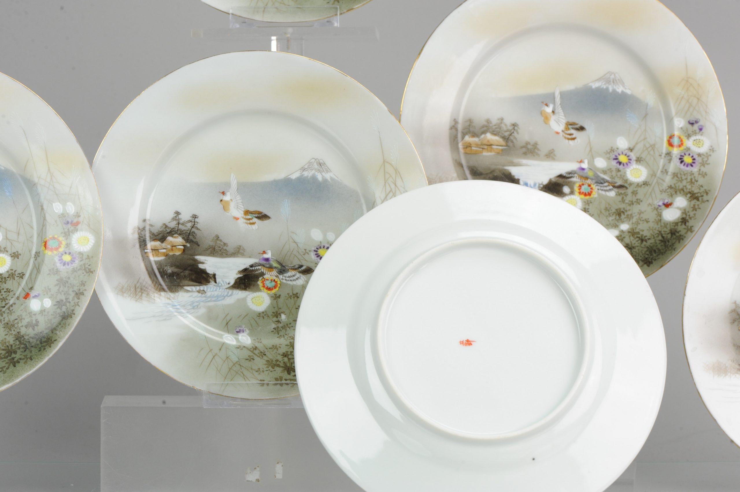 Set of 6 Pieces Japanese Porcelain Plates Hand Painted, 1920-1940 In Good Condition For Sale In Amsterdam, Noord Holland