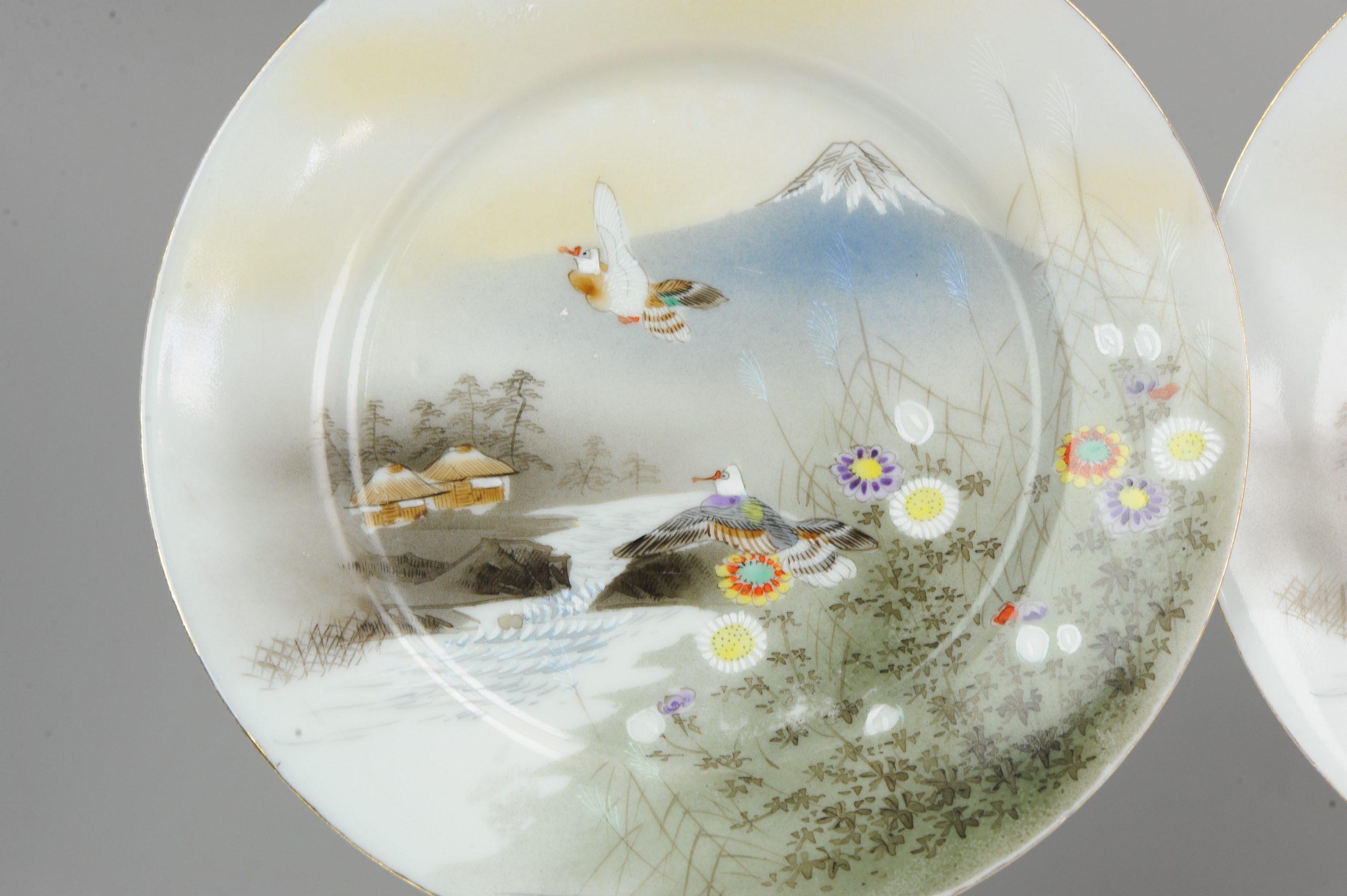 Satz von 6 Pieces Japanische Porzellanteller Handgemalt, 1920-1940 (20. Jahrhundert) im Angebot