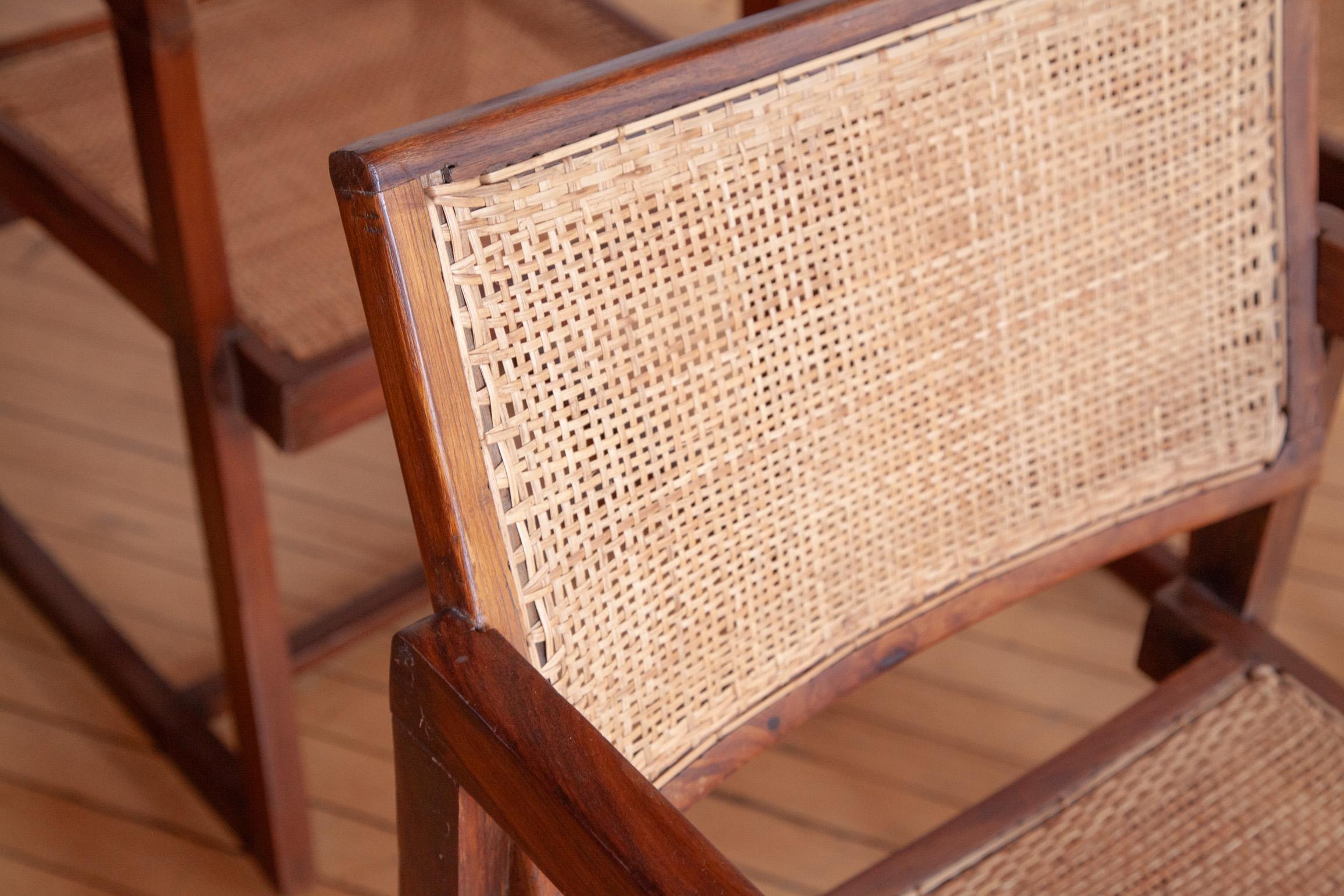 Moderne Ensemble de 6 fauteuils boîte Pierre Jeanneret en vente