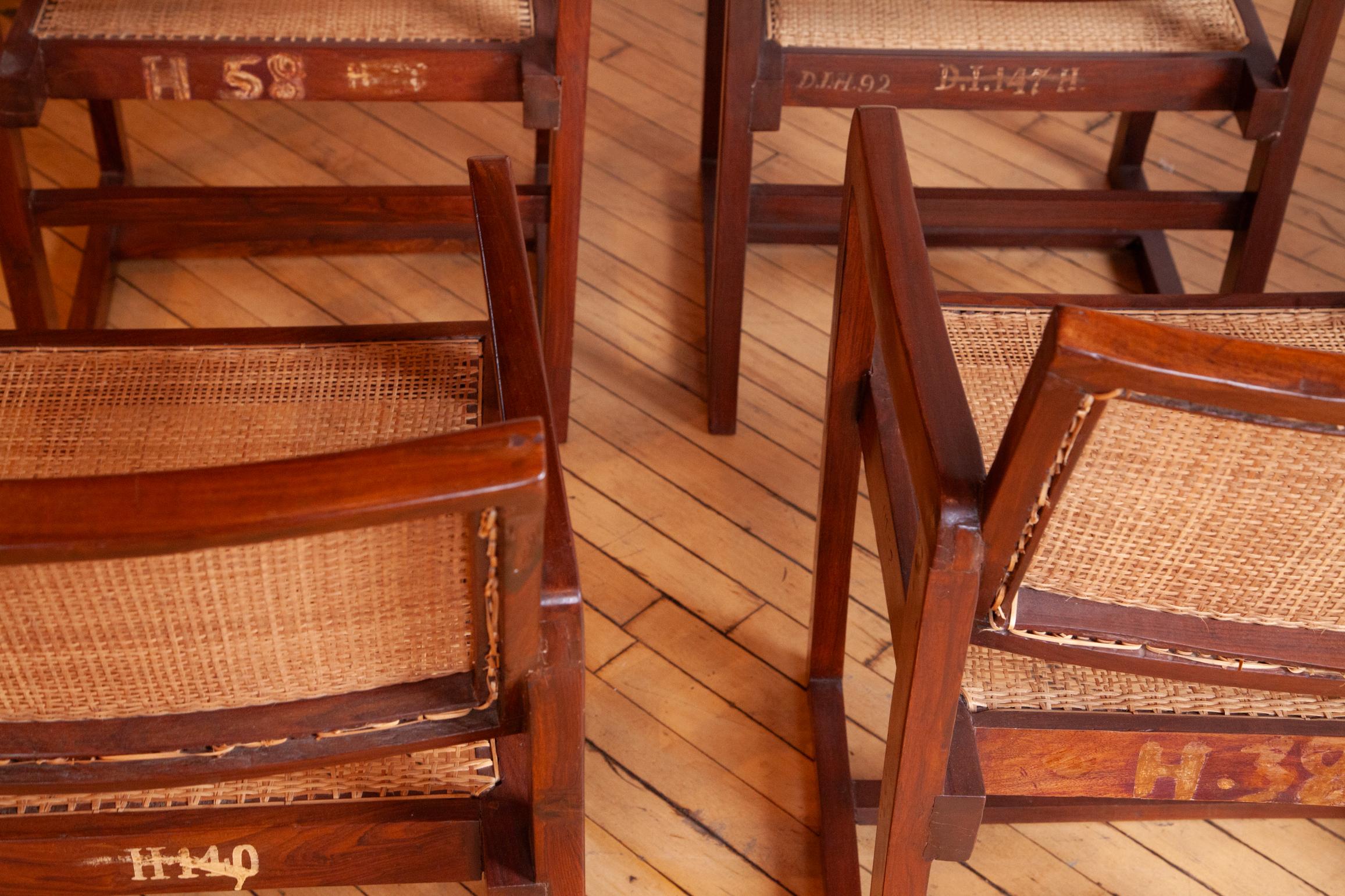 Ensemble de 6 fauteuils boîte Pierre Jeanneret en vente 4