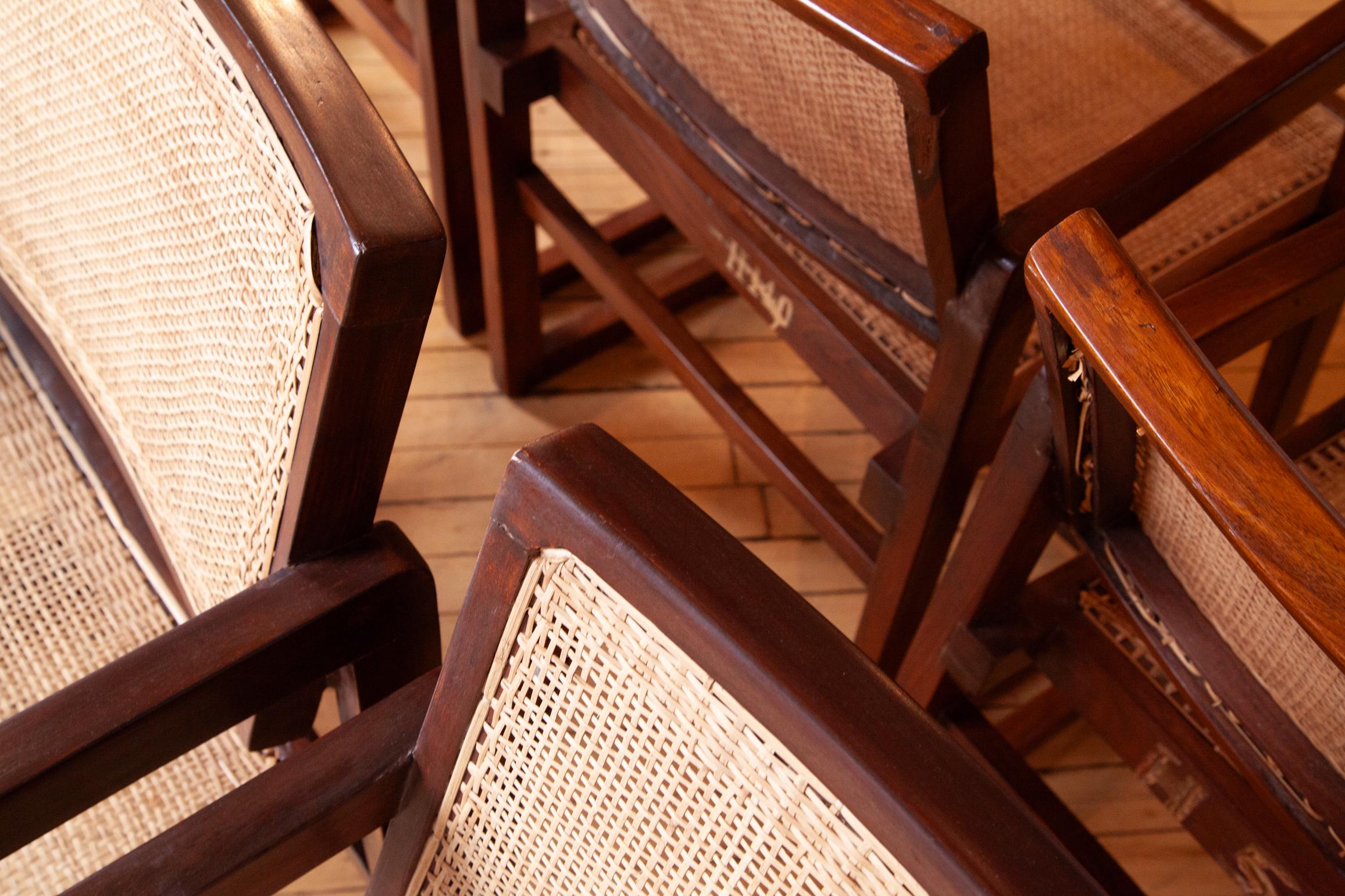 Ensemble de 6 fauteuils boîte Pierre Jeanneret en vente 8