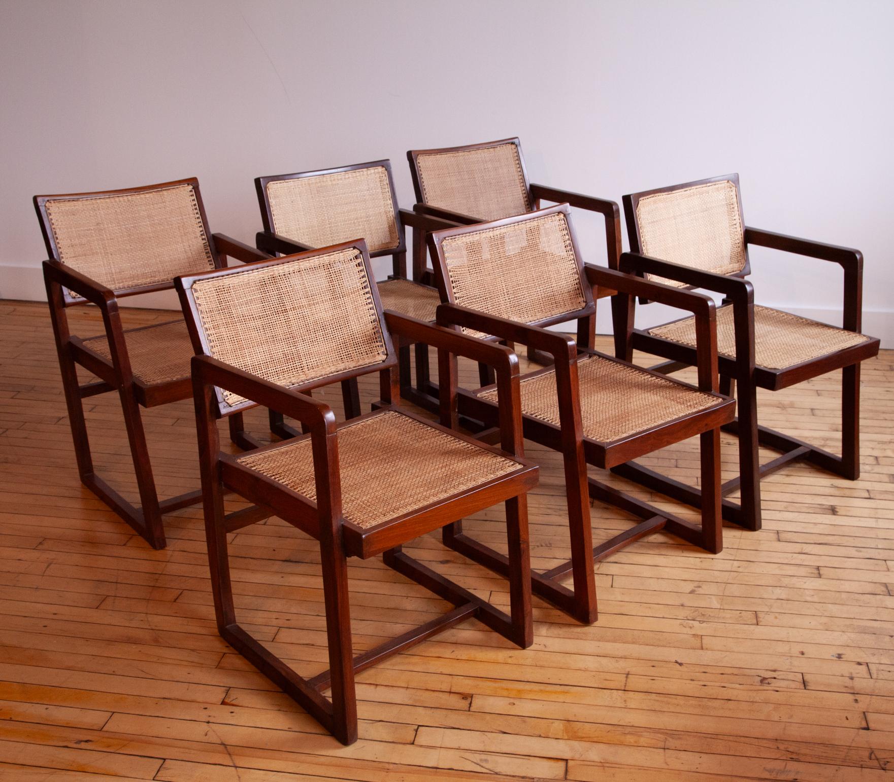Ensemble de 6 fauteuils boîte Pierre Jeanneret en vente 1