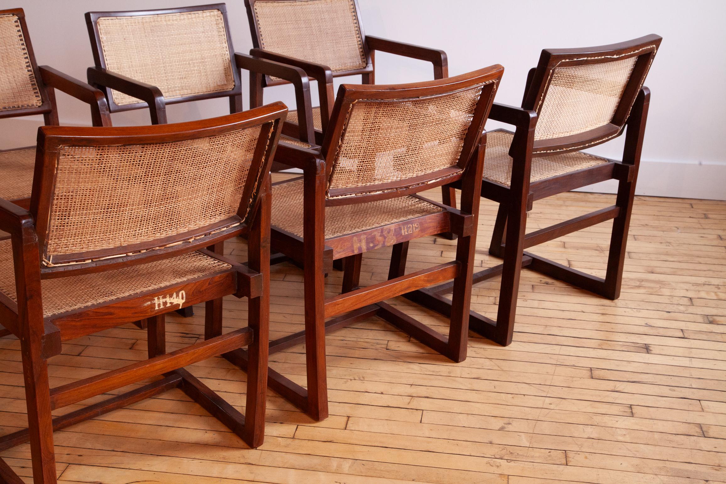 Ensemble de 6 fauteuils boîte Pierre Jeanneret en vente 2