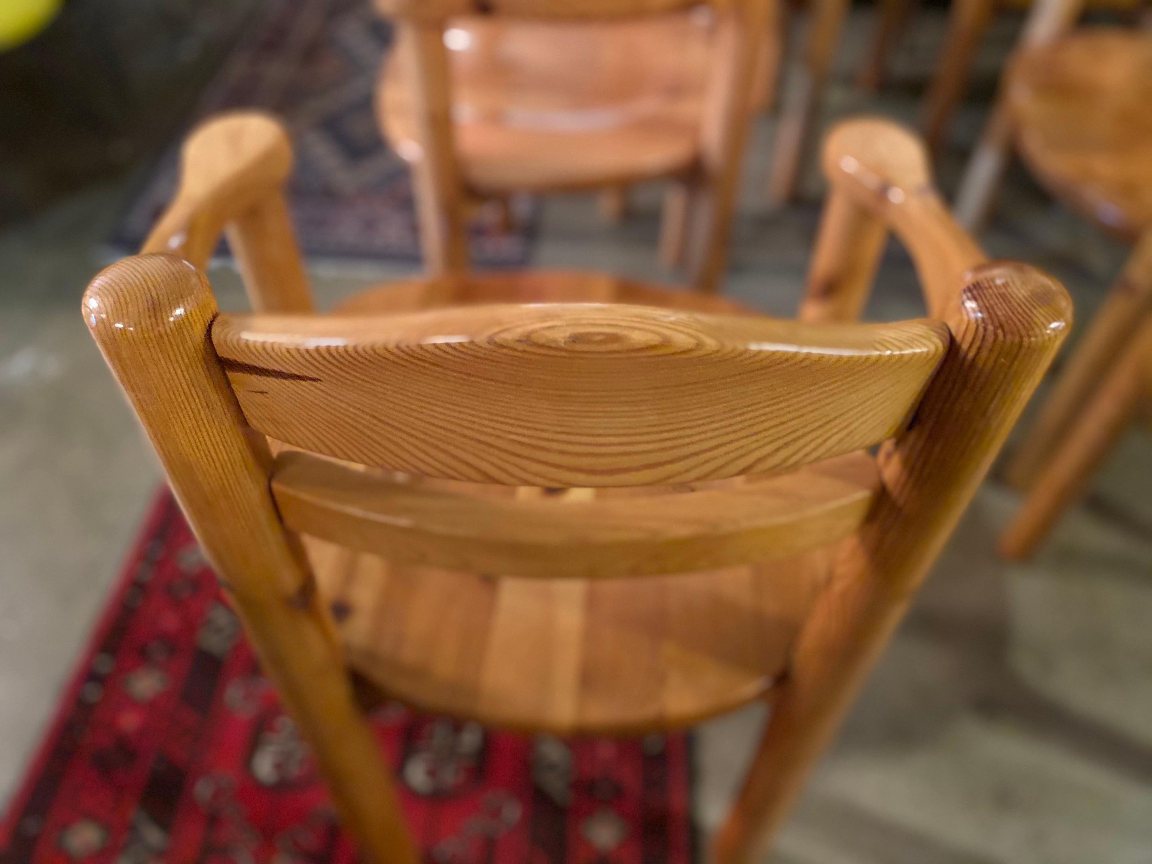 Set of 6 Pine Rainer Daumiller Dining Chairs In Good Condition In San Antonio, TX