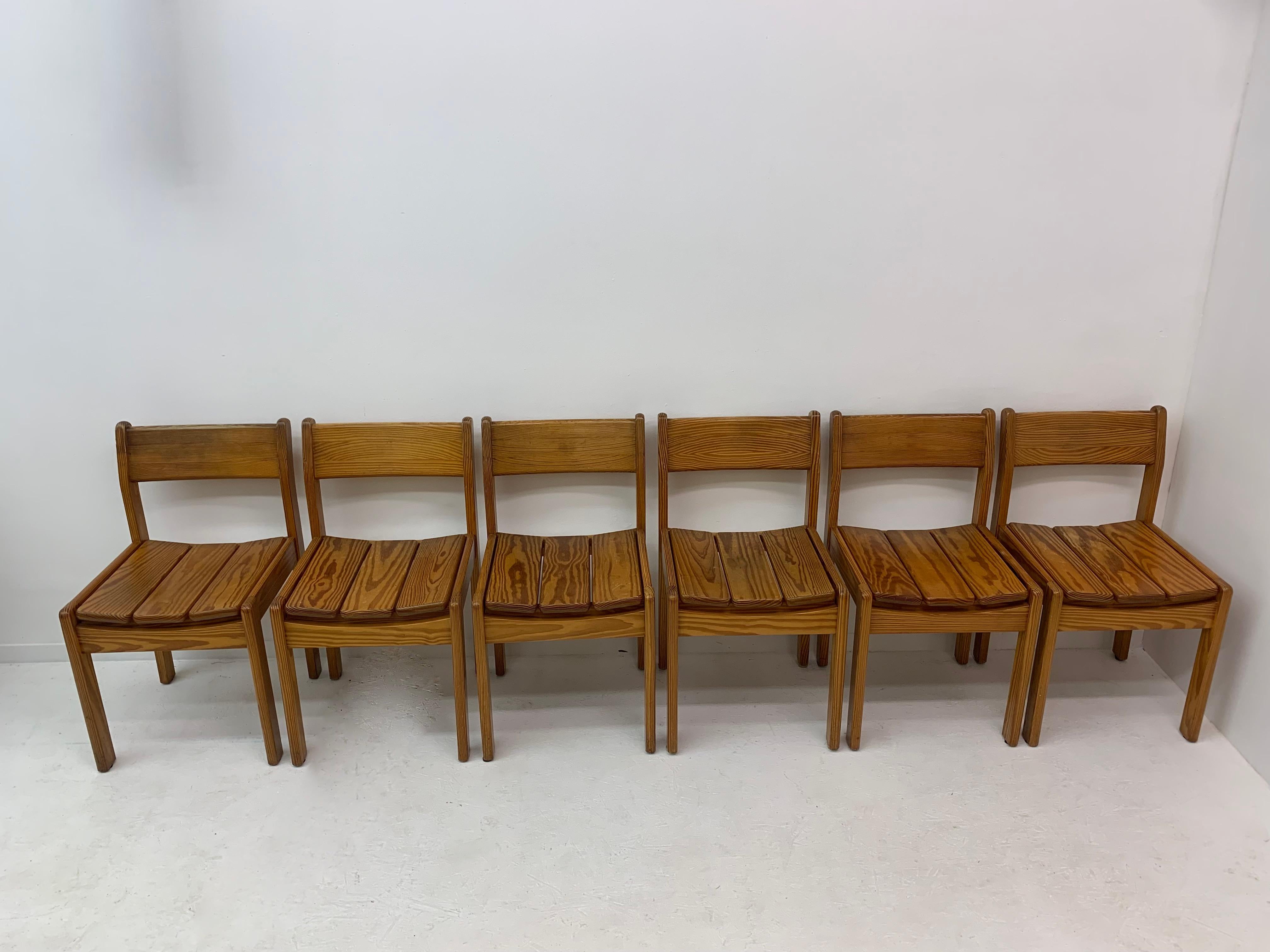 Set of 6 Pine Wood Dining Chairs, 1970’s For Sale 5