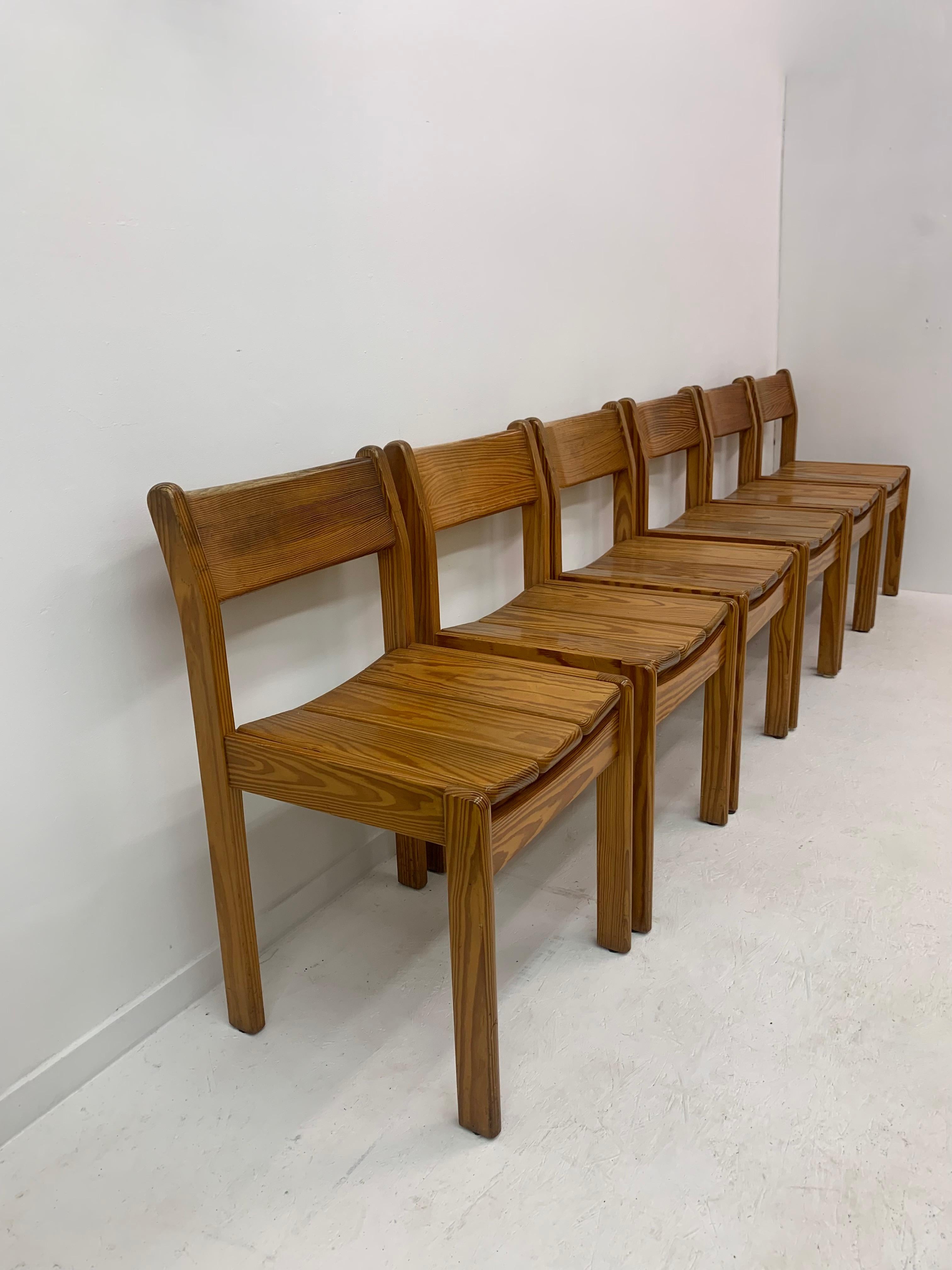 Set of 6 Pine Wood Dining Chairs, 1970’s In Fair Condition For Sale In Delft, NL