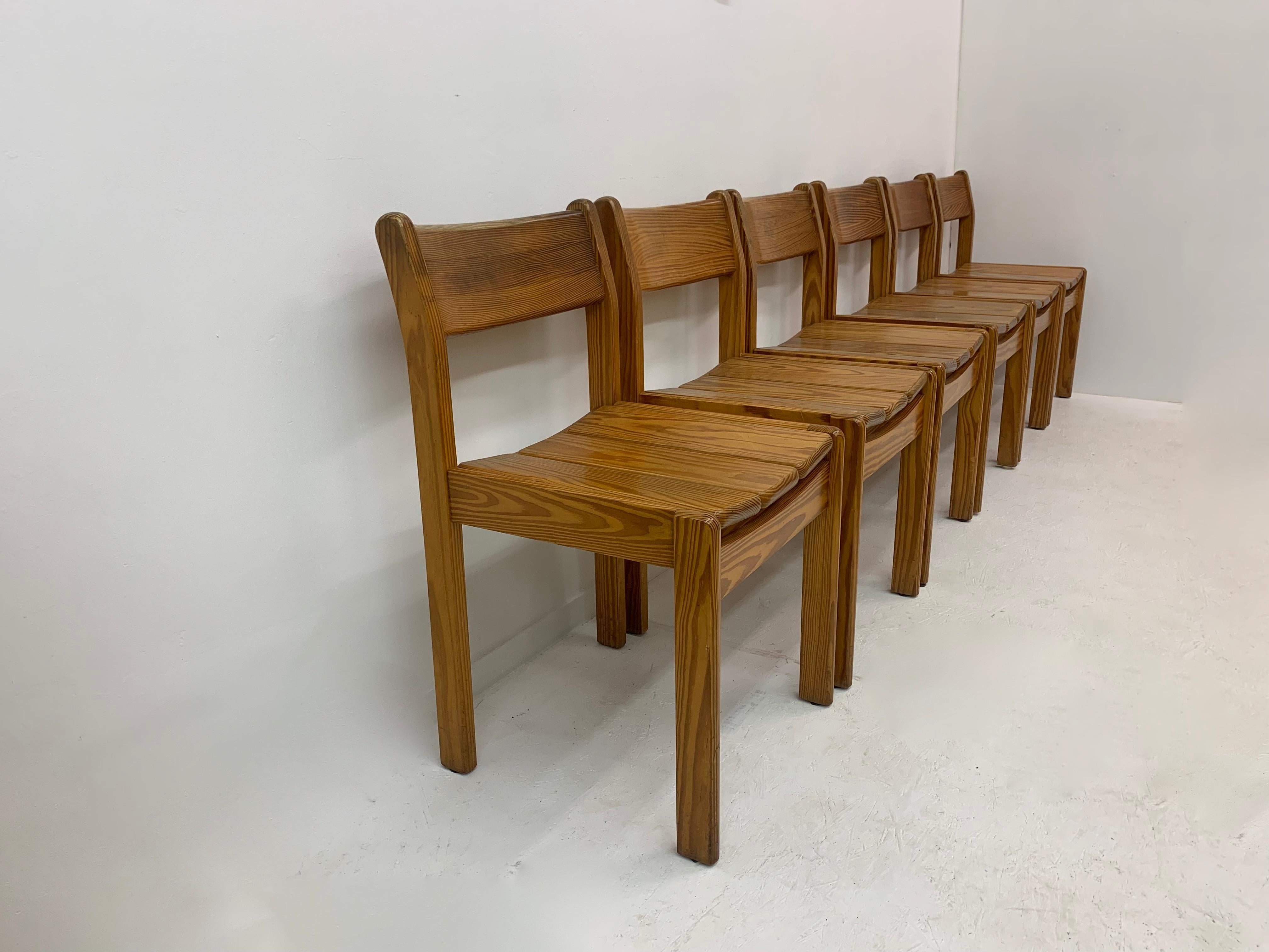 Late 20th Century Set of 6 Pine Wood Dining Chairs, 1970’s For Sale