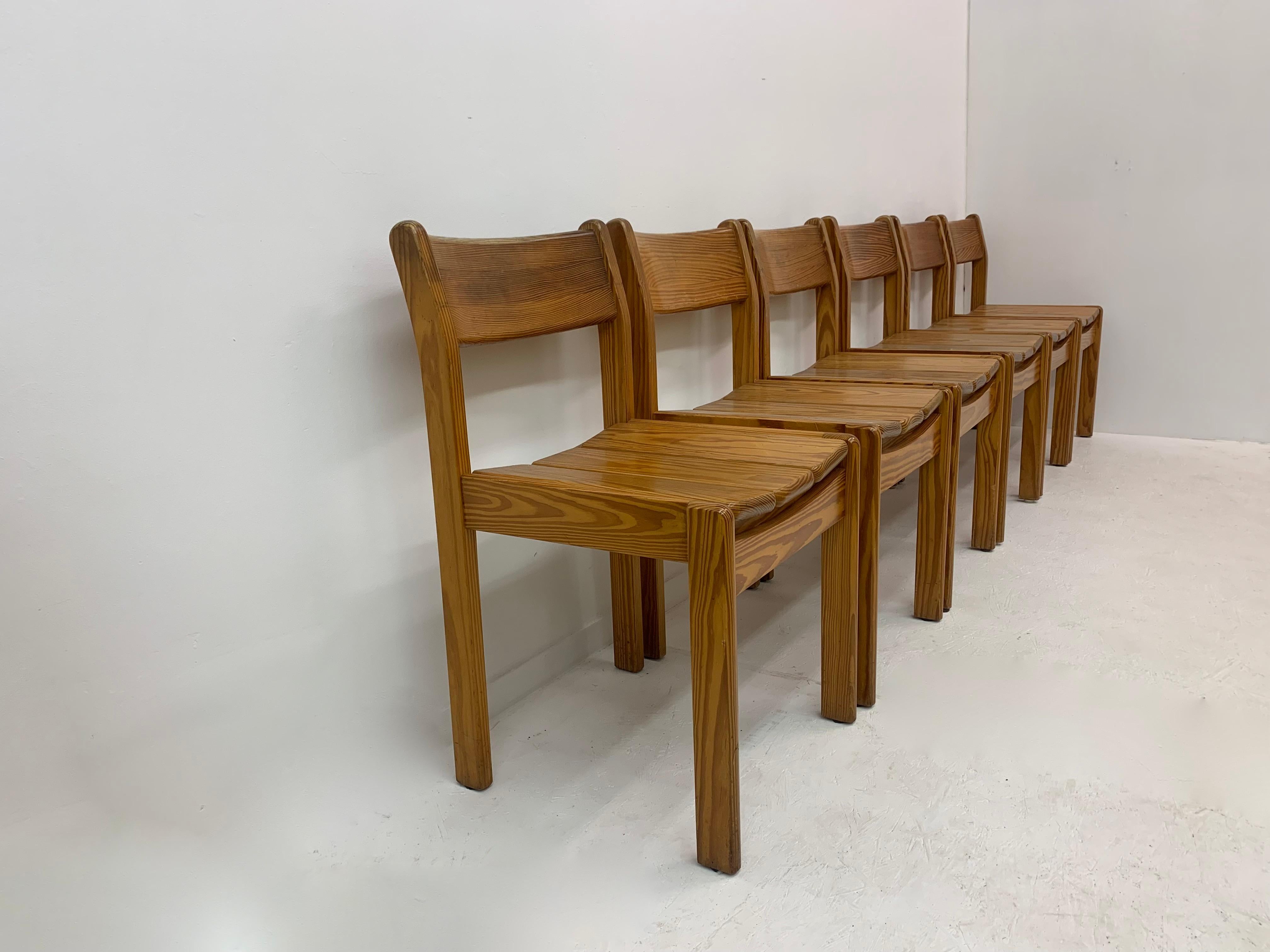 Set of 6 Pine Wood Dining Chairs, 1970’s For Sale 1