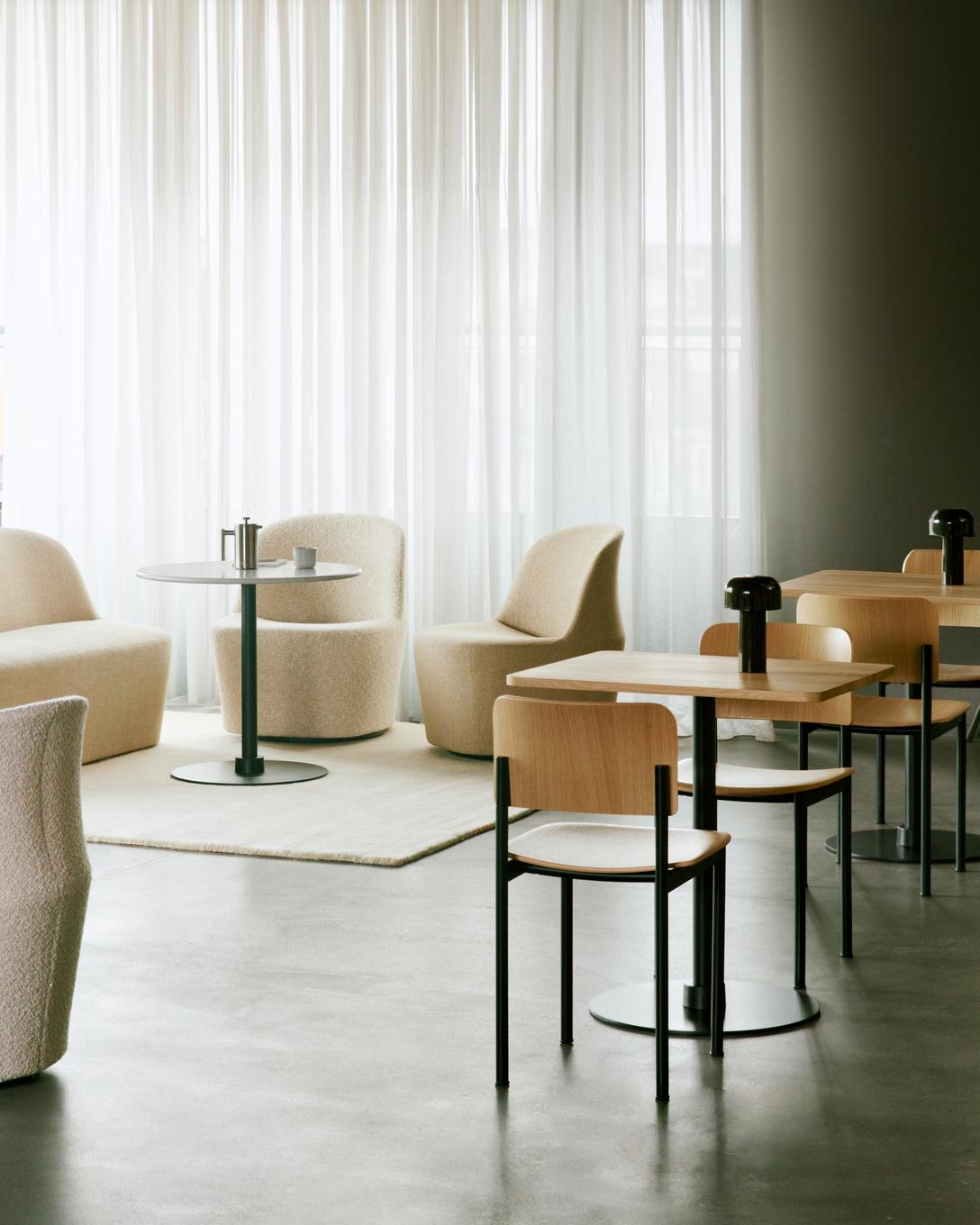 Set of 6 Plan Chairs, Oak/Black Steel, Edward Barber & Jay Osgerby, Fredericia For Sale 1