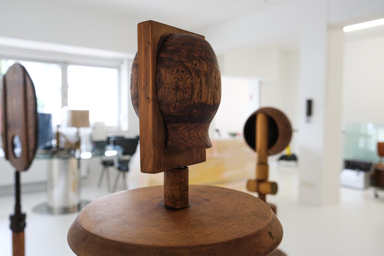 Allemand Ensemble de 6 sculptures de l'artiste allemand Rolf Hans