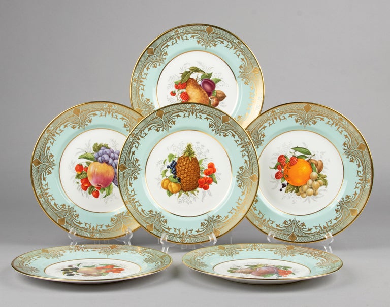 English Set of 6 Porcelain Dinner Plates by Caverswall For Sale