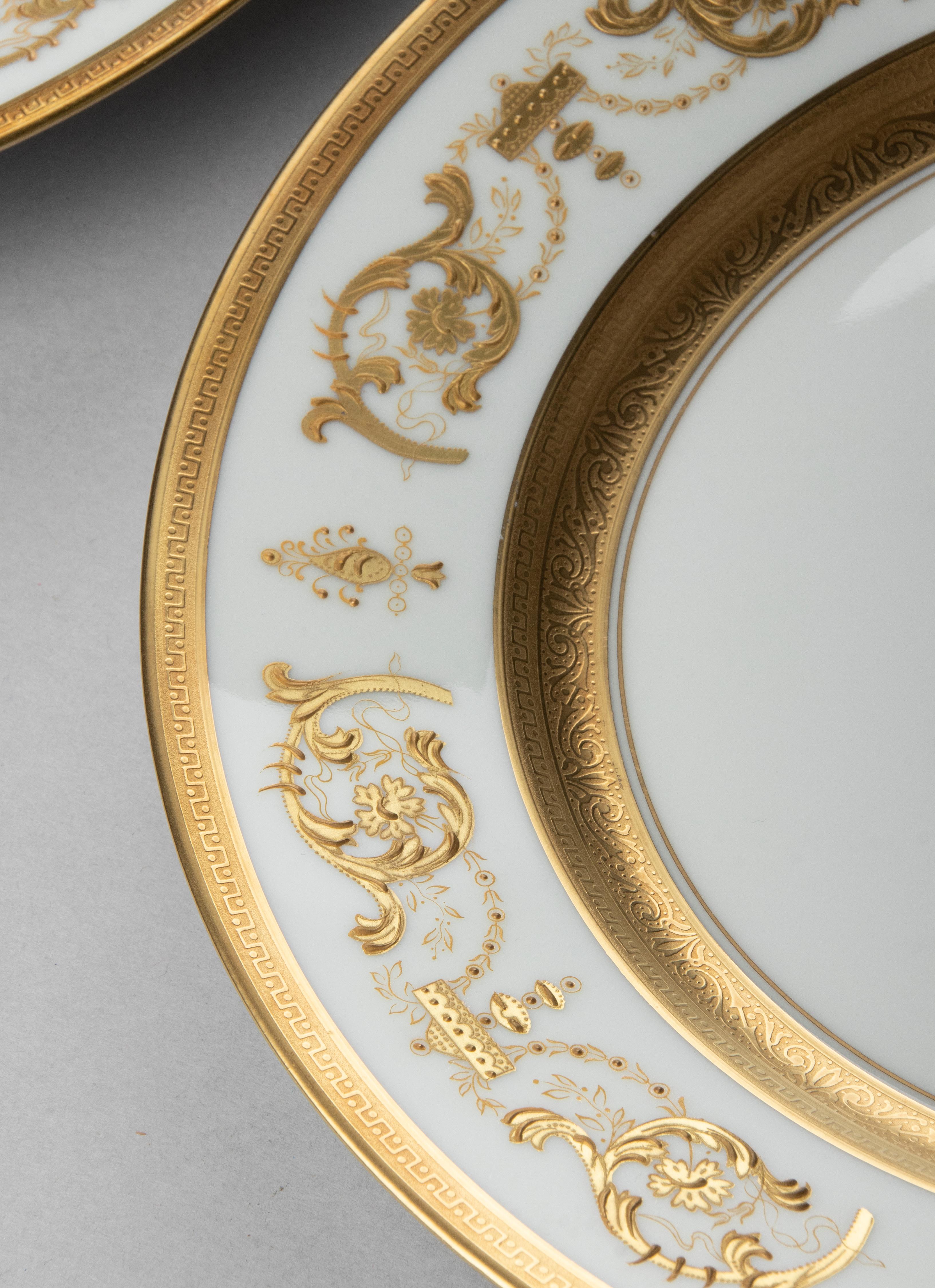 Set of 6 Porcelain Dinner Plates made by Haviland model Impérator Or 8