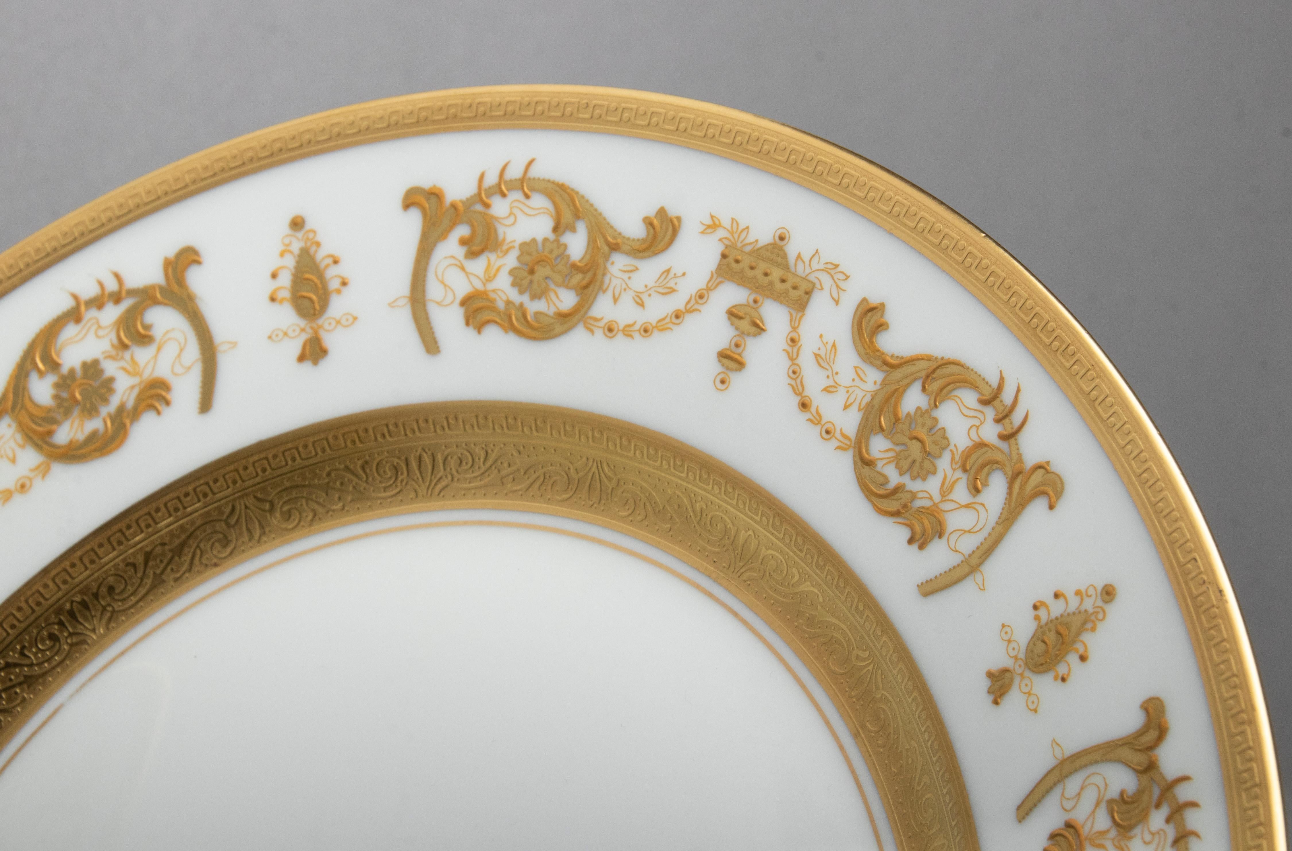Set of 6 Porcelain Dinner Plates made by Haviland model Impérator Or 9