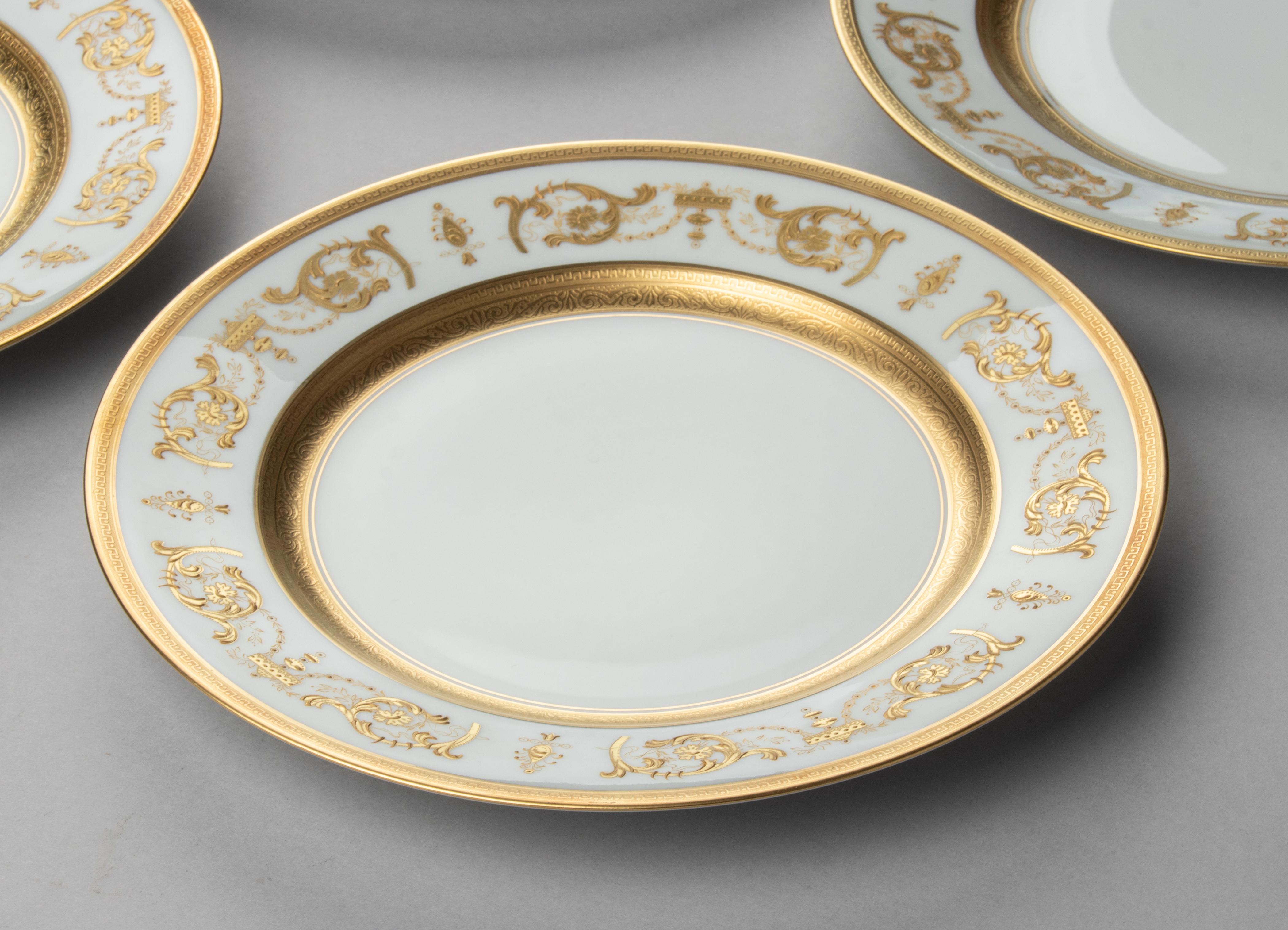 Set of 6 Porcelain Dinner Plates made by Haviland model Impérator Or 1