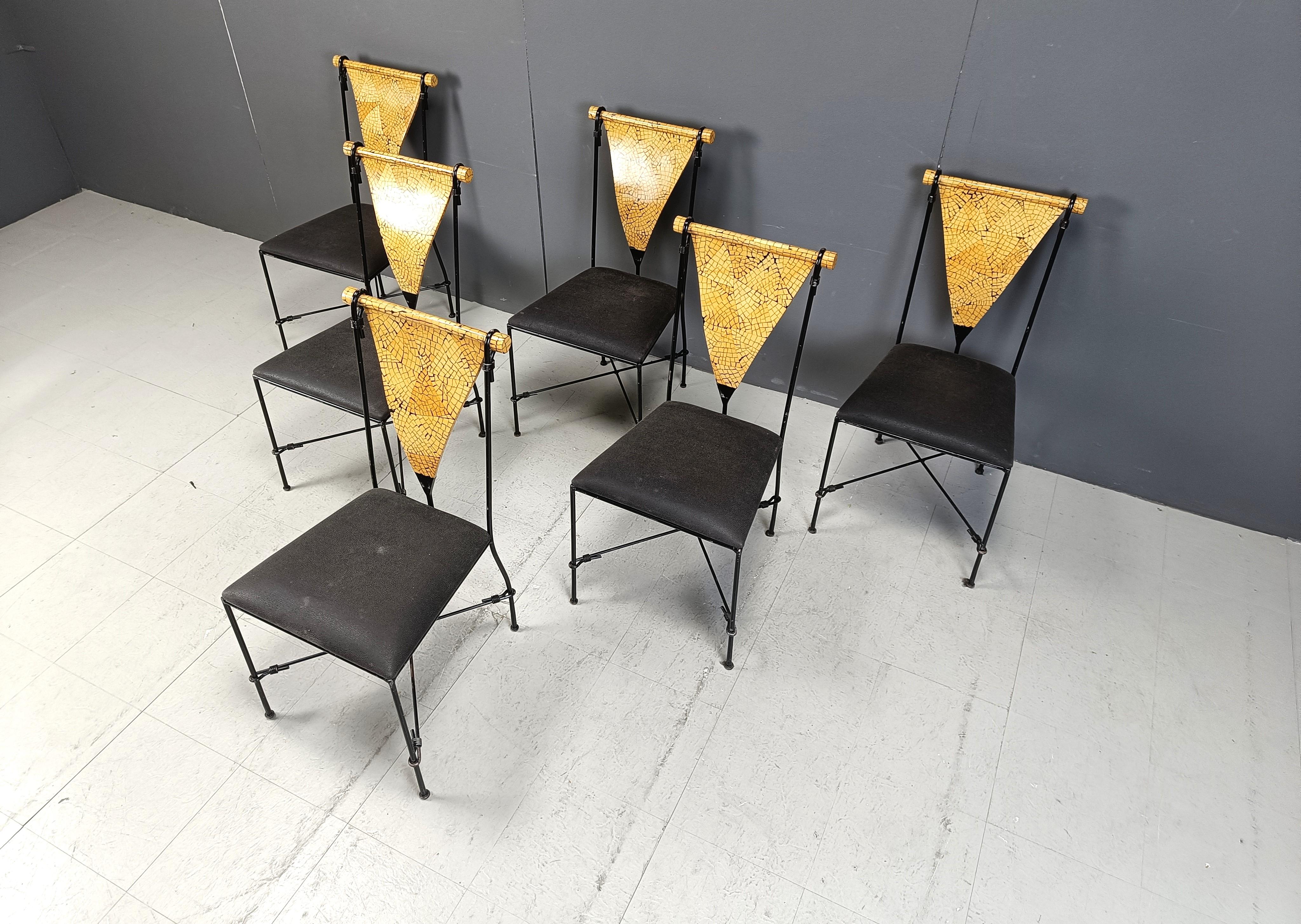 Set di 6 sedie da pranzo postmoderne, anni '70 in vendita 3