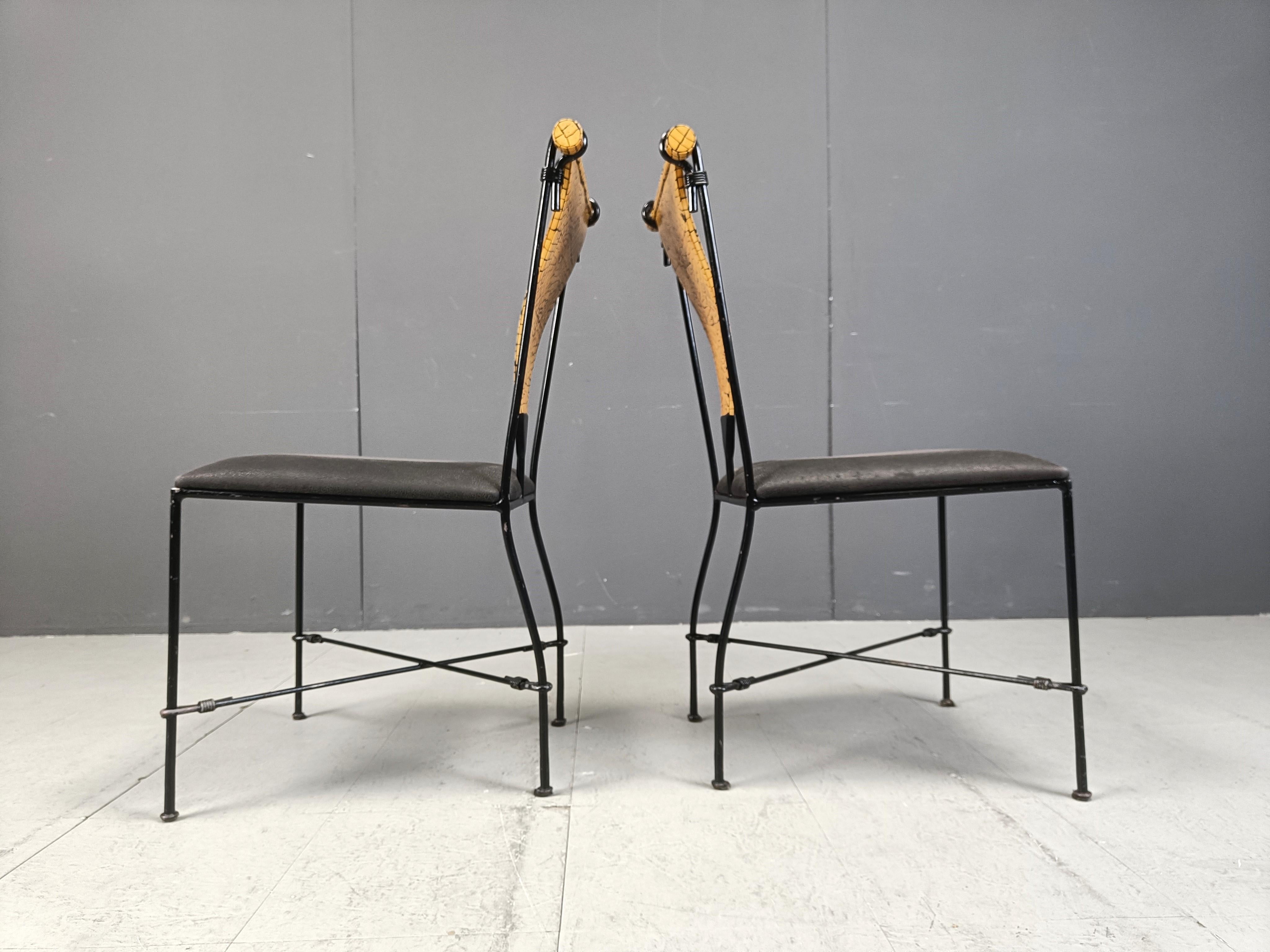 Set di 6 sedie da pranzo postmoderne, anni '70 in vendita 6
