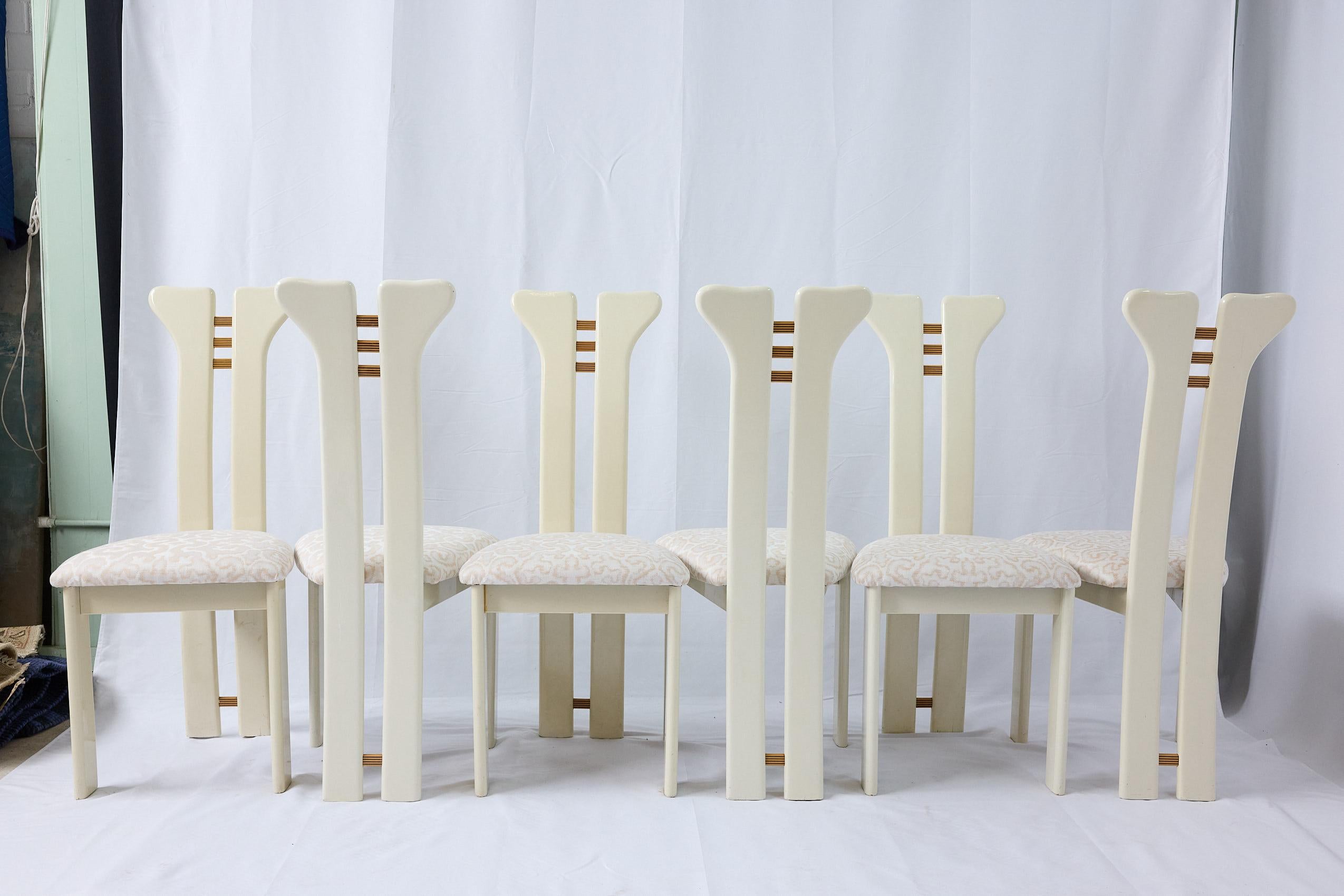 Postmoderne Ensemble de 6 chaises de salle à manger postmodernes Pierre Cardin, vers 1980 en vente