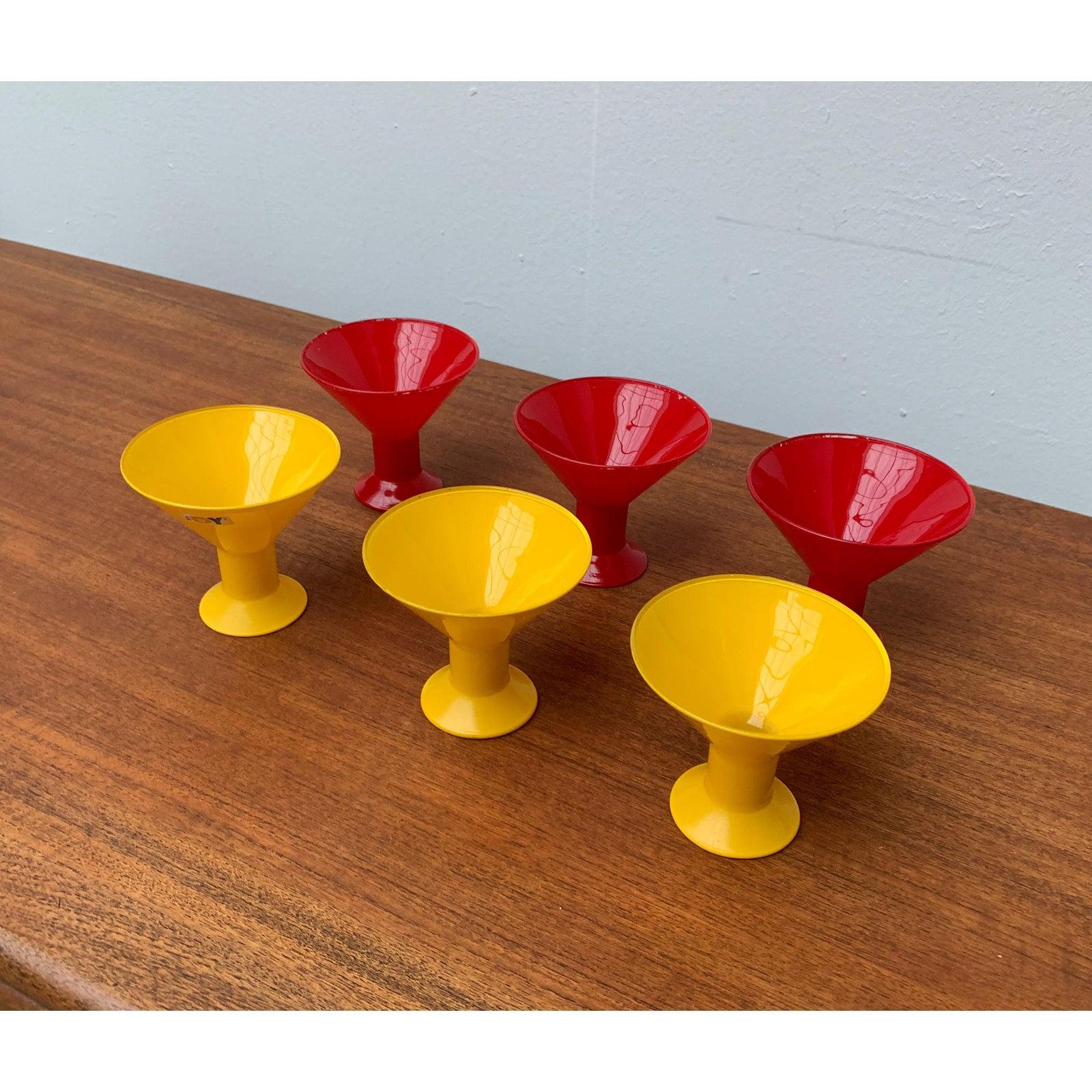 Post-Modern Set of 6 Postmodern Glass Bowls from Joy For Sale