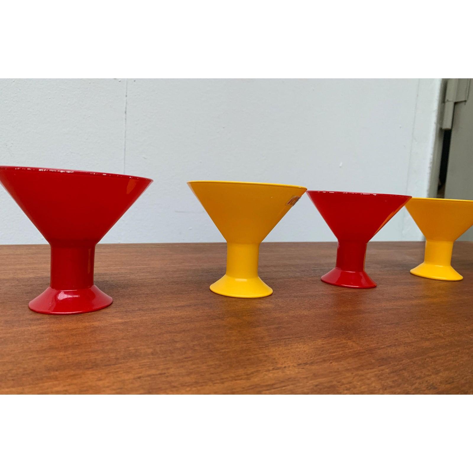 20th Century Set of 6 Postmodern Glass Bowls from Joy For Sale