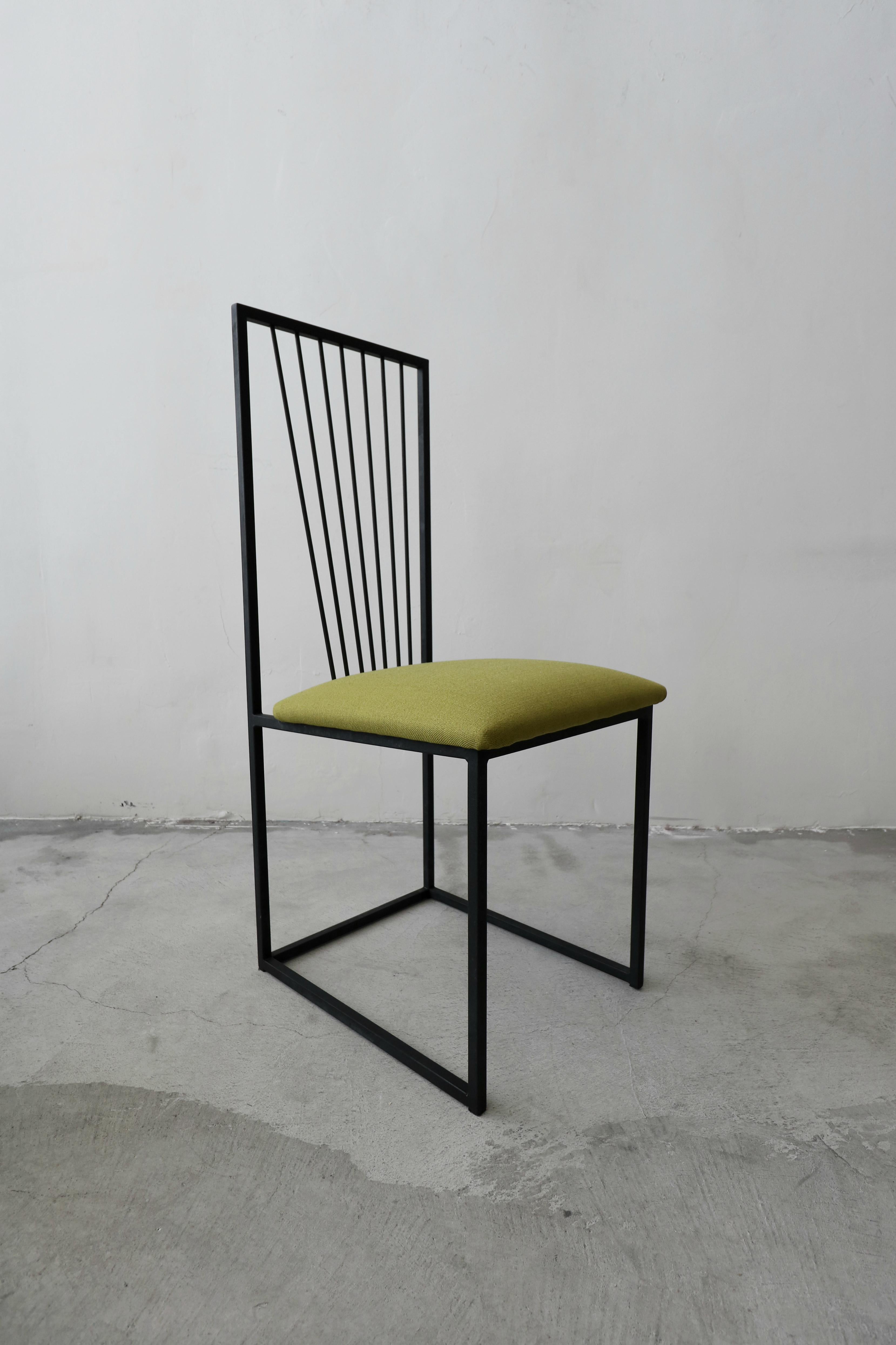 Set of 6 Postmodern Memphis Milano Minimalist Style Dining Chairs 2