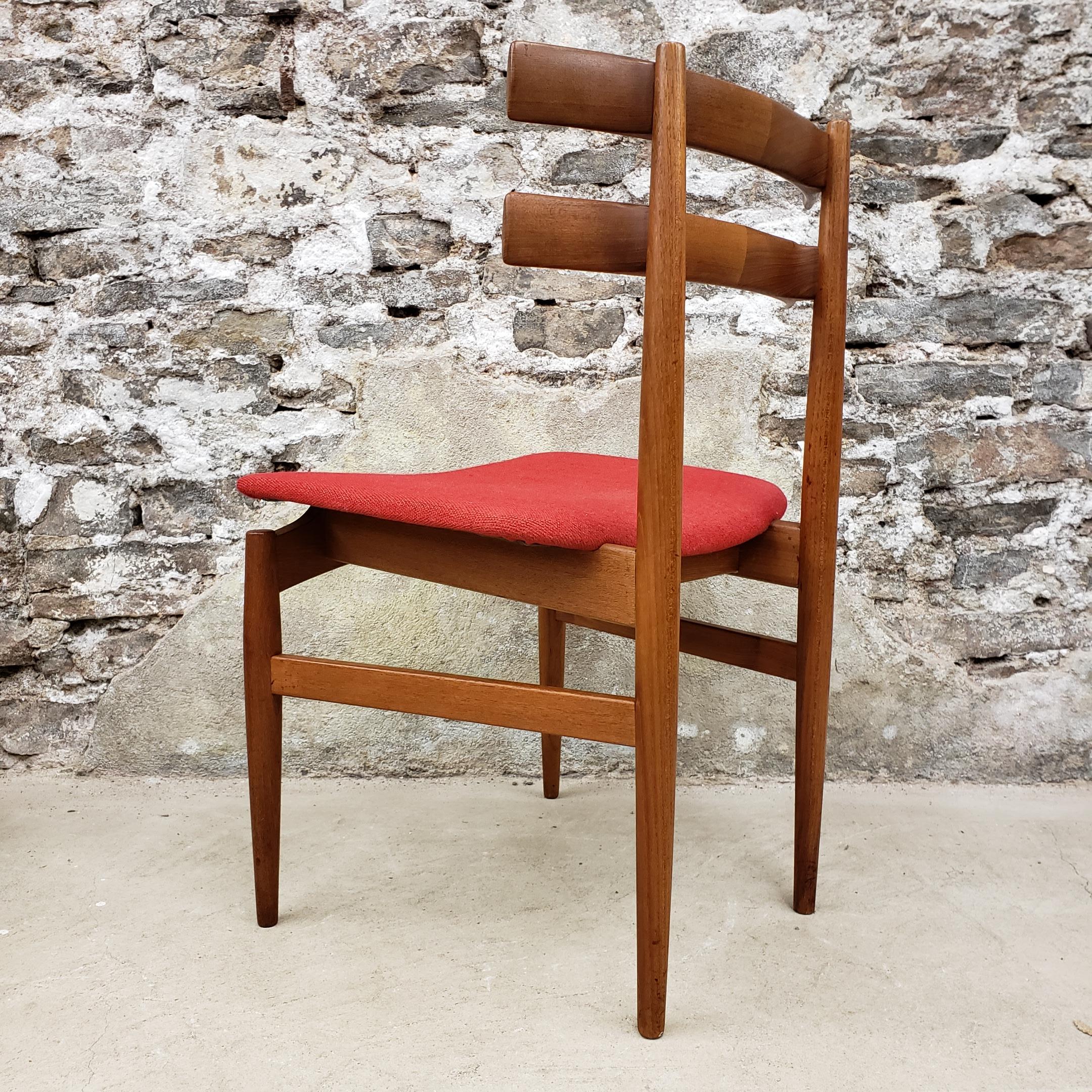 Scandinavian Modern Set of 6 Poul Hundevad Model 30 Danish Teak Dining Chairs
