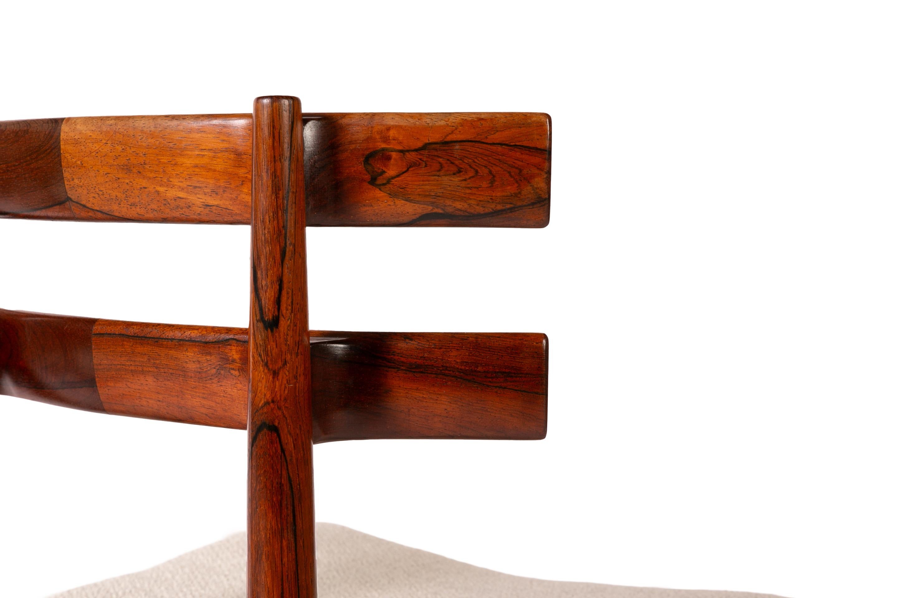 Milieu du XXe siècle Ensemble de 6 chaises de salle à manger Poul Hundevad en bois de rose 1958, modèle 30. en vente
